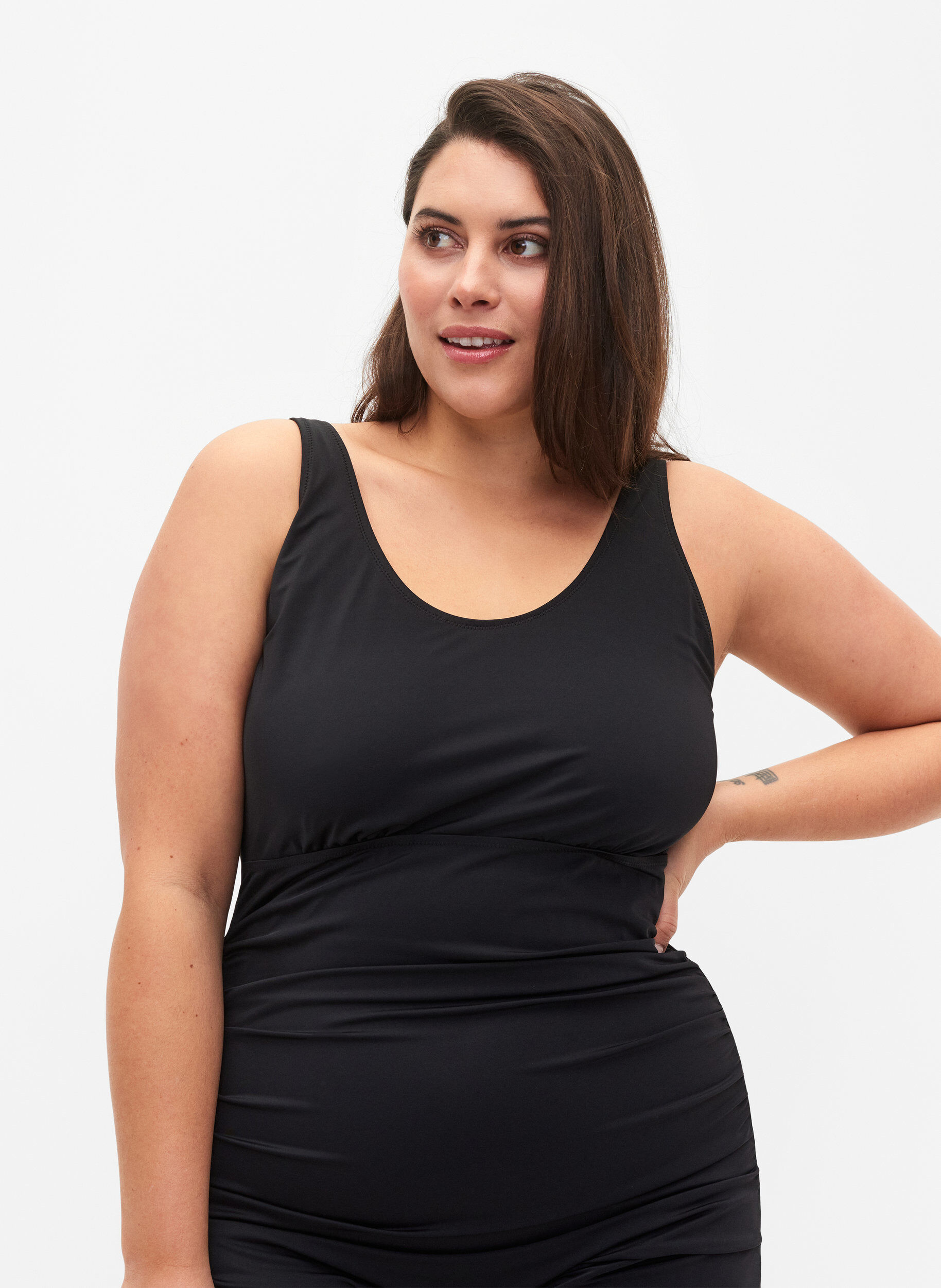 ZizziBadeanzug mit Bein, Schwarz, Model image number 2