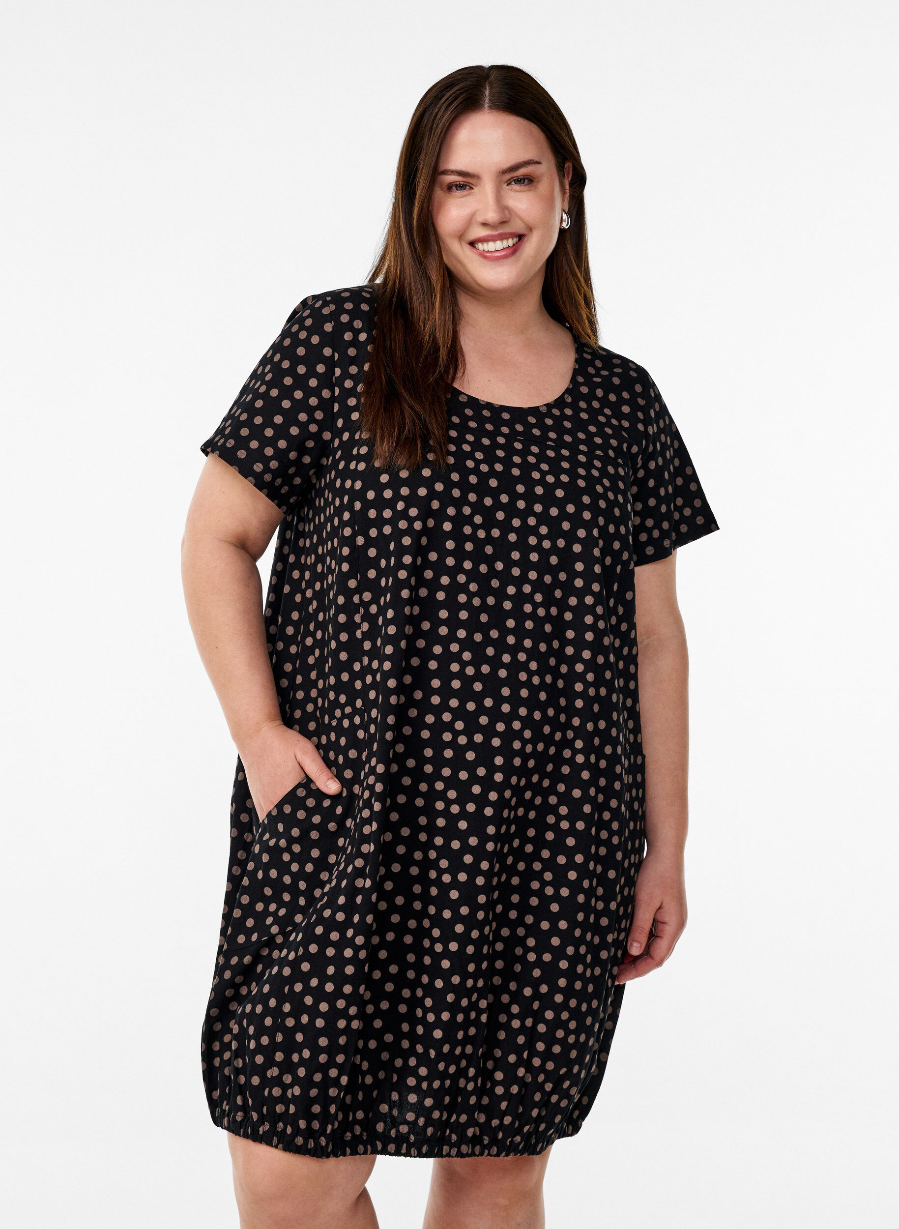 ZizziKurz&auml;rmliges Baumwollkleid mit Aufdruck, Braun, Model image number 0