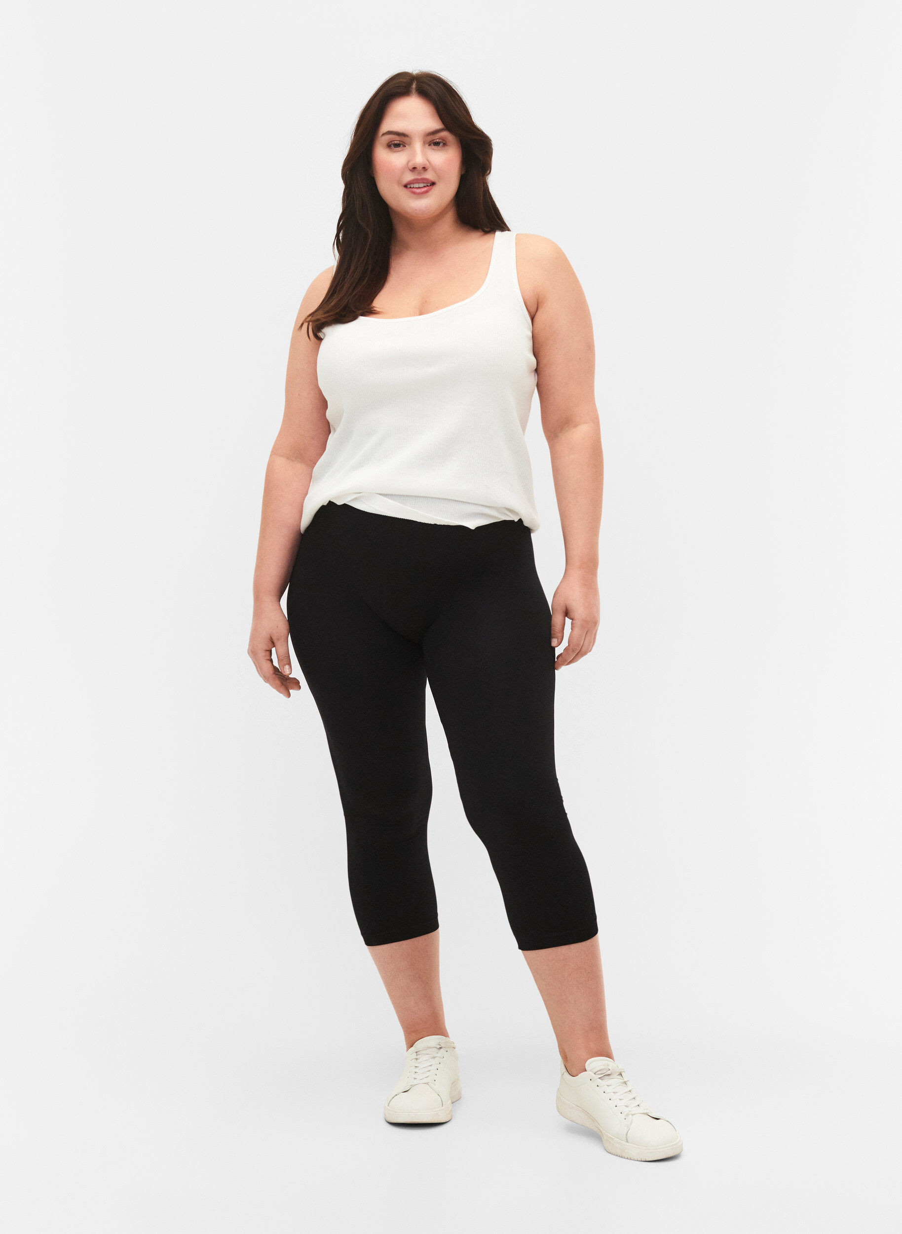 ZizziSeamless 3/4 Leggings, Schwarz, Model image number 1