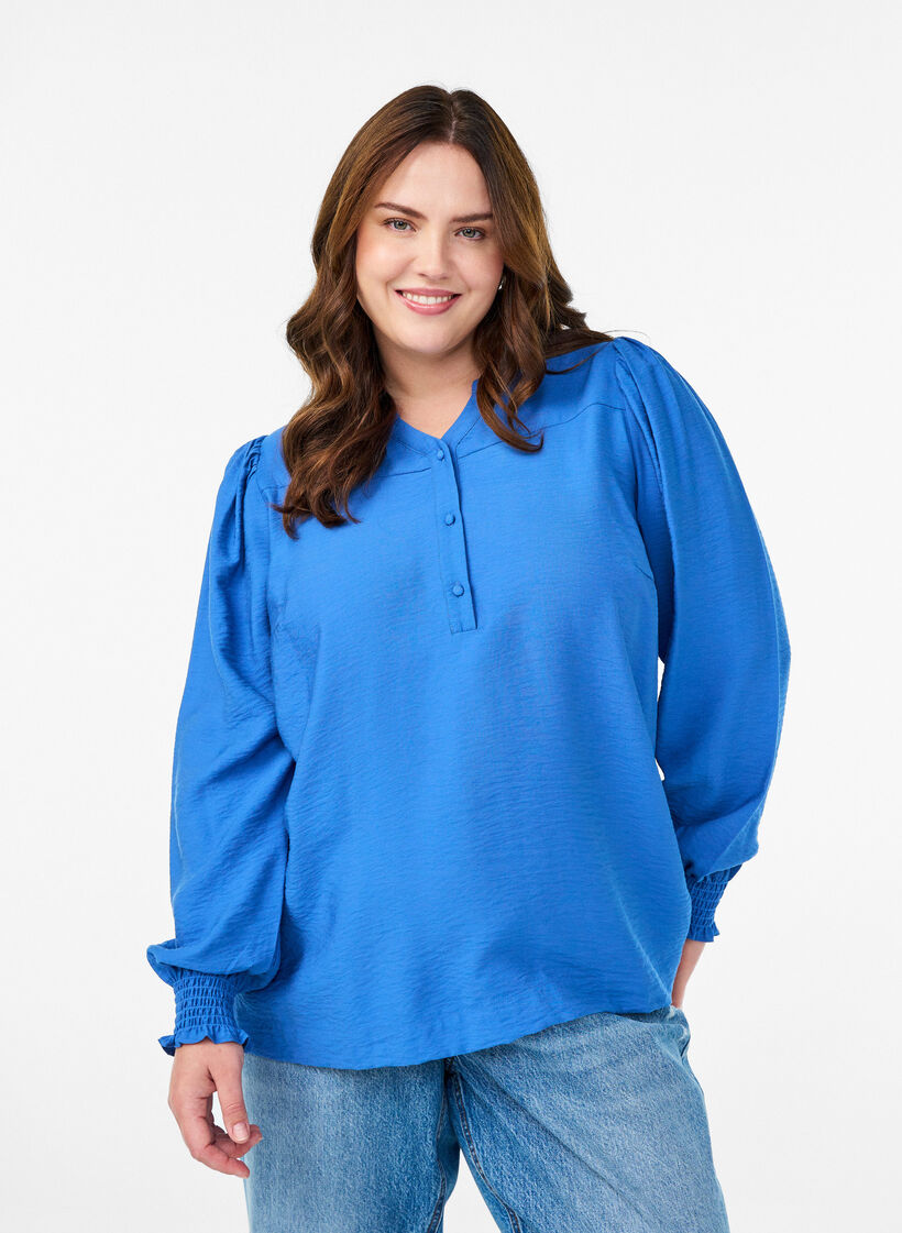 Bluse aus Viskose mit Smock und gerafften Details, Blau, Model image number 0