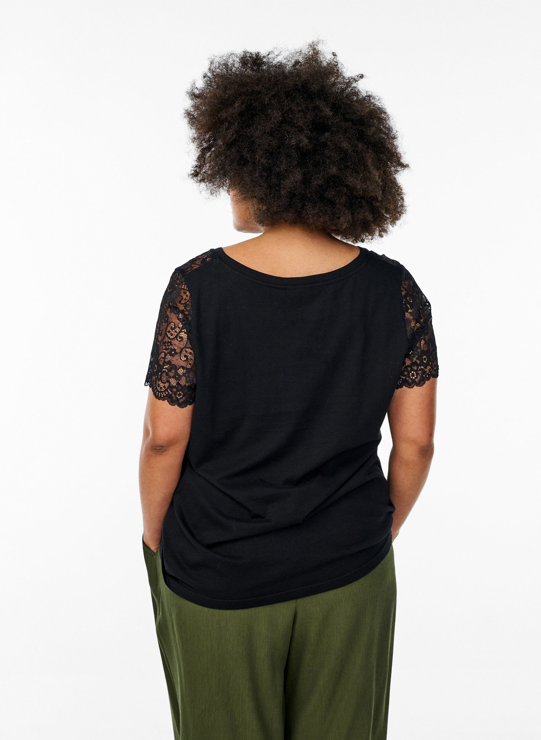 ZizziT-Shirt aus Baumwolle mit kurze Spitzen&auml;rmeln, Schwarz, Model image number 2