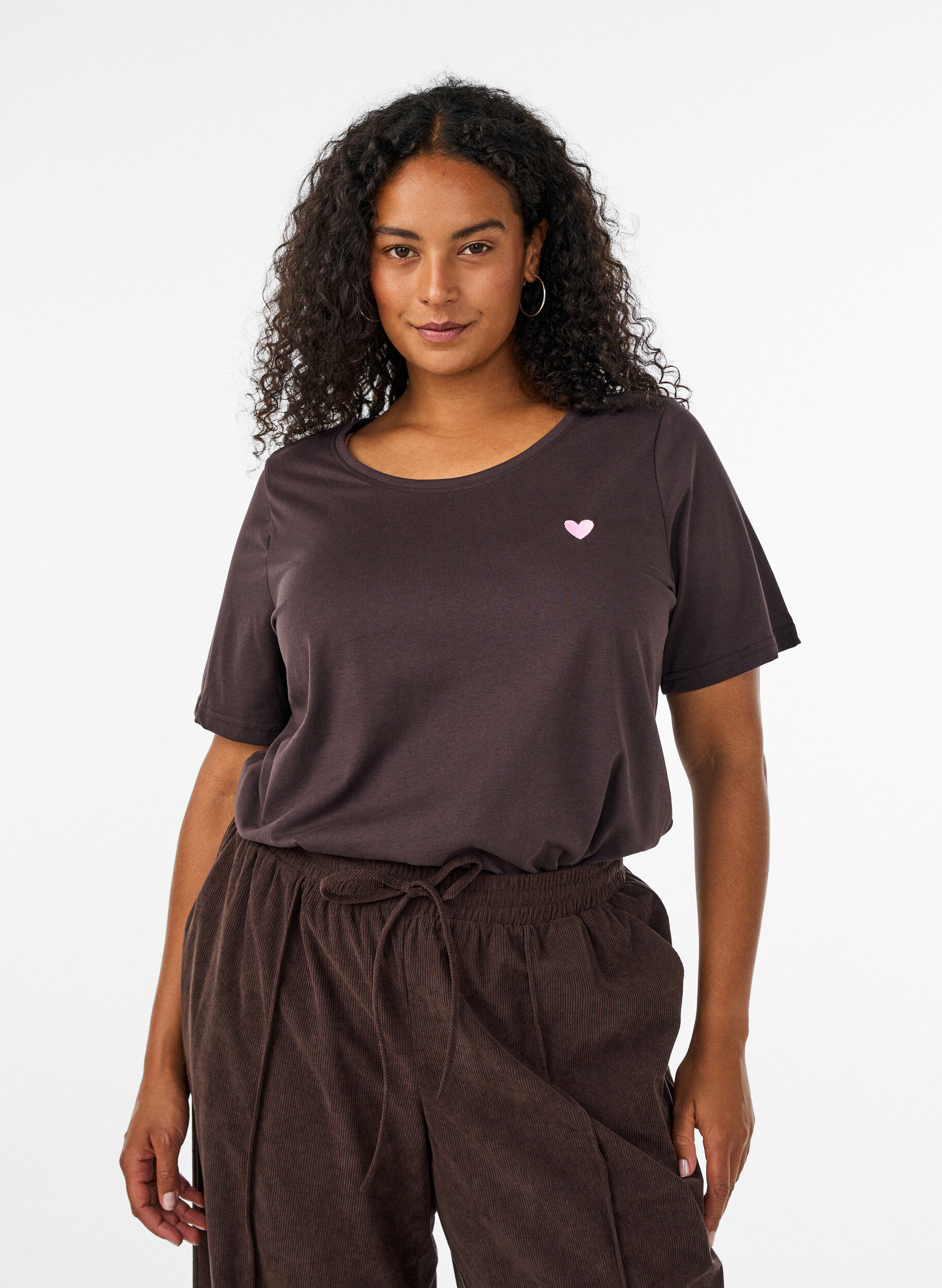 T-Shirt mit Print, Braun, Model