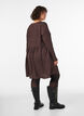 Kurzes Jerseykleid mit welligem Strukturmuster, Braun, Model image number 2