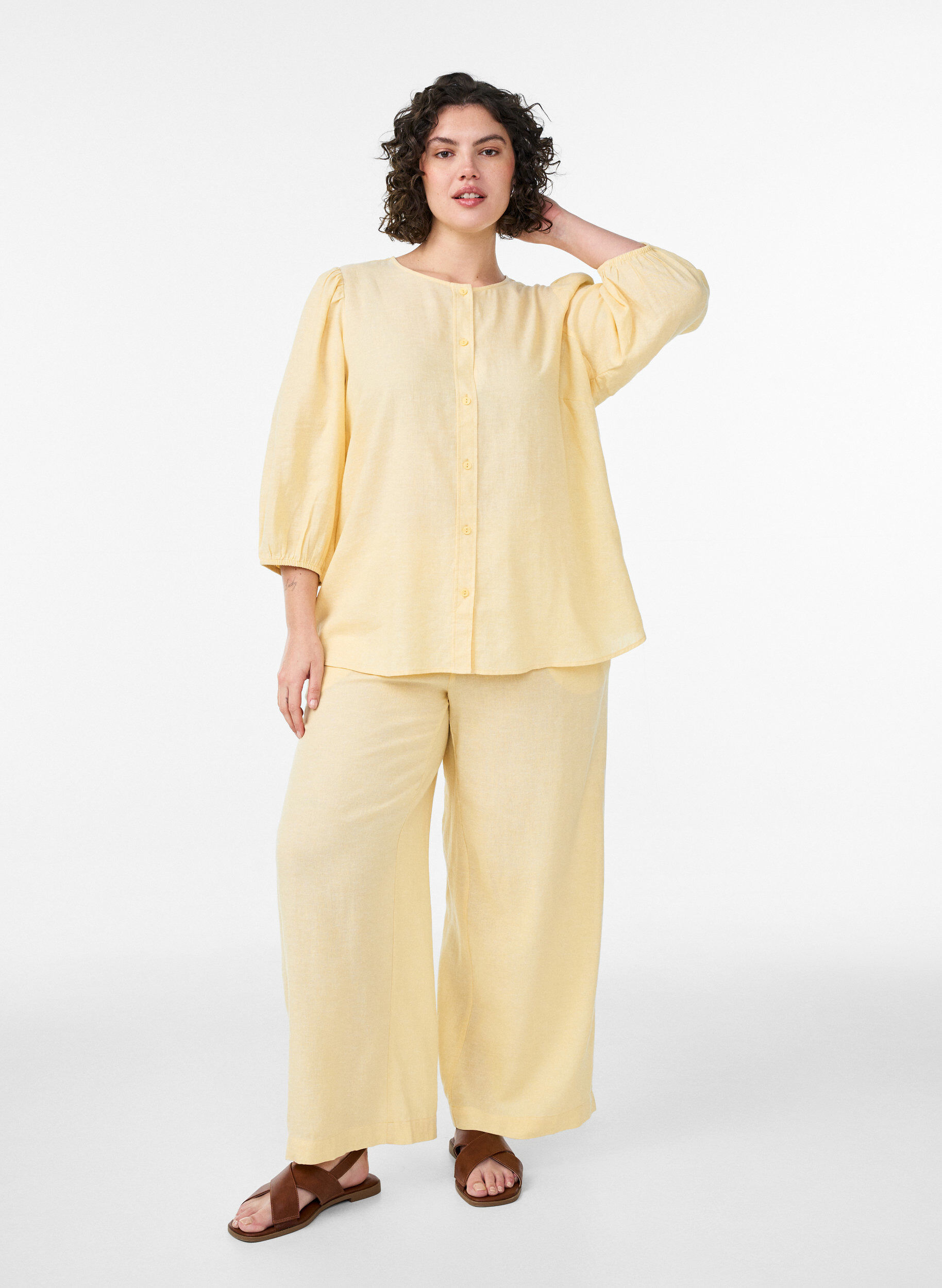 ZizziHose aus Leinen und Viskose mit weitem Bein, Gelb, Model image number 0