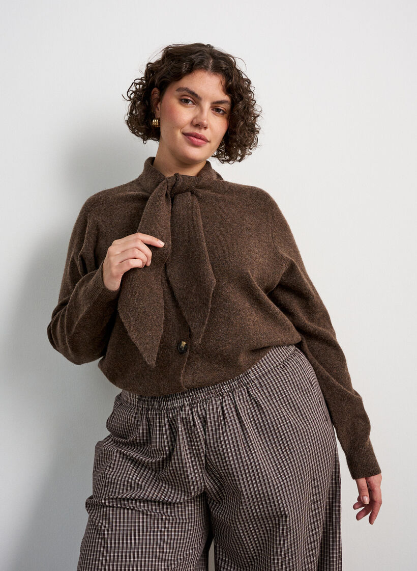 Strickjacke mit Schleifen und Kn&ouml;pfen, Braun, Model image number 0