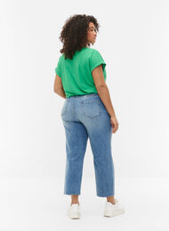 7/8-Jeans mit Fransensaum und hoher Taille, Light blue denim, Model