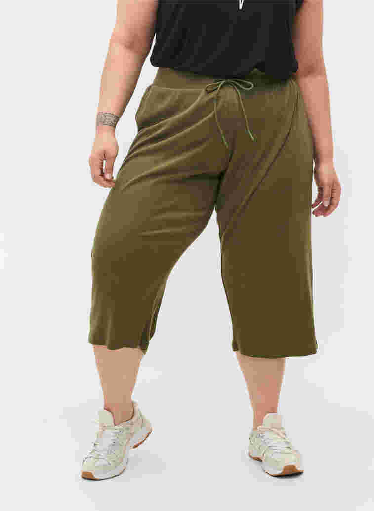 Lockere Culotte-Hose aus Rippqualität, Ivy Green, Model image number 2