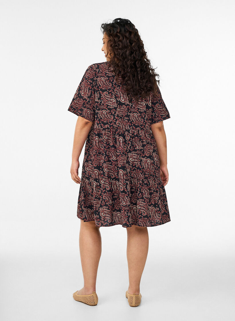 Kurzarmkleid mit A-Linie und Teilungsn&auml;hten, Schwarz, Model image number 2