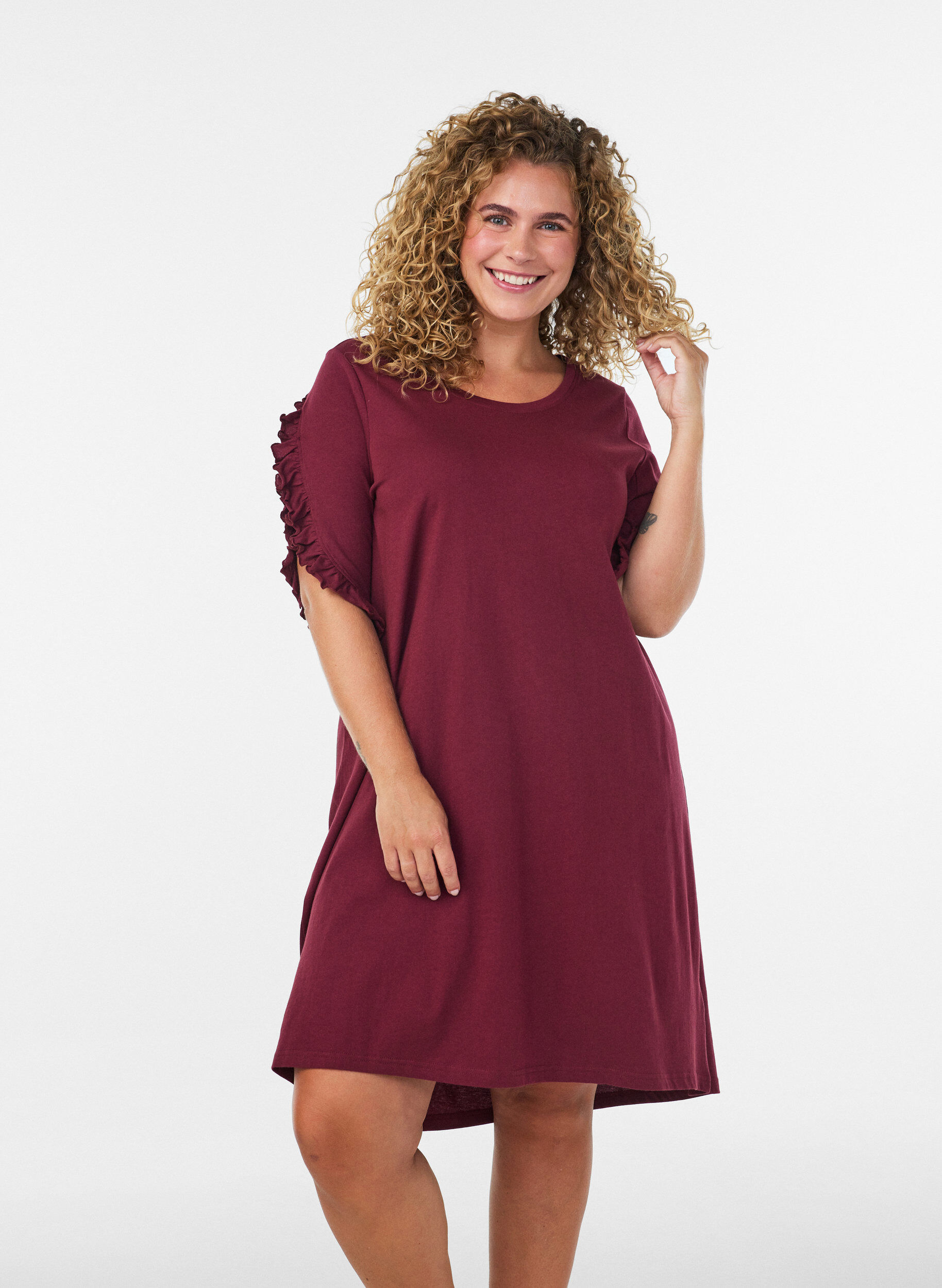 ZizziNachthemd aus Bio-Baumwolle mit R&uuml;schen&auml;rmeln, Rot, Model image number 0