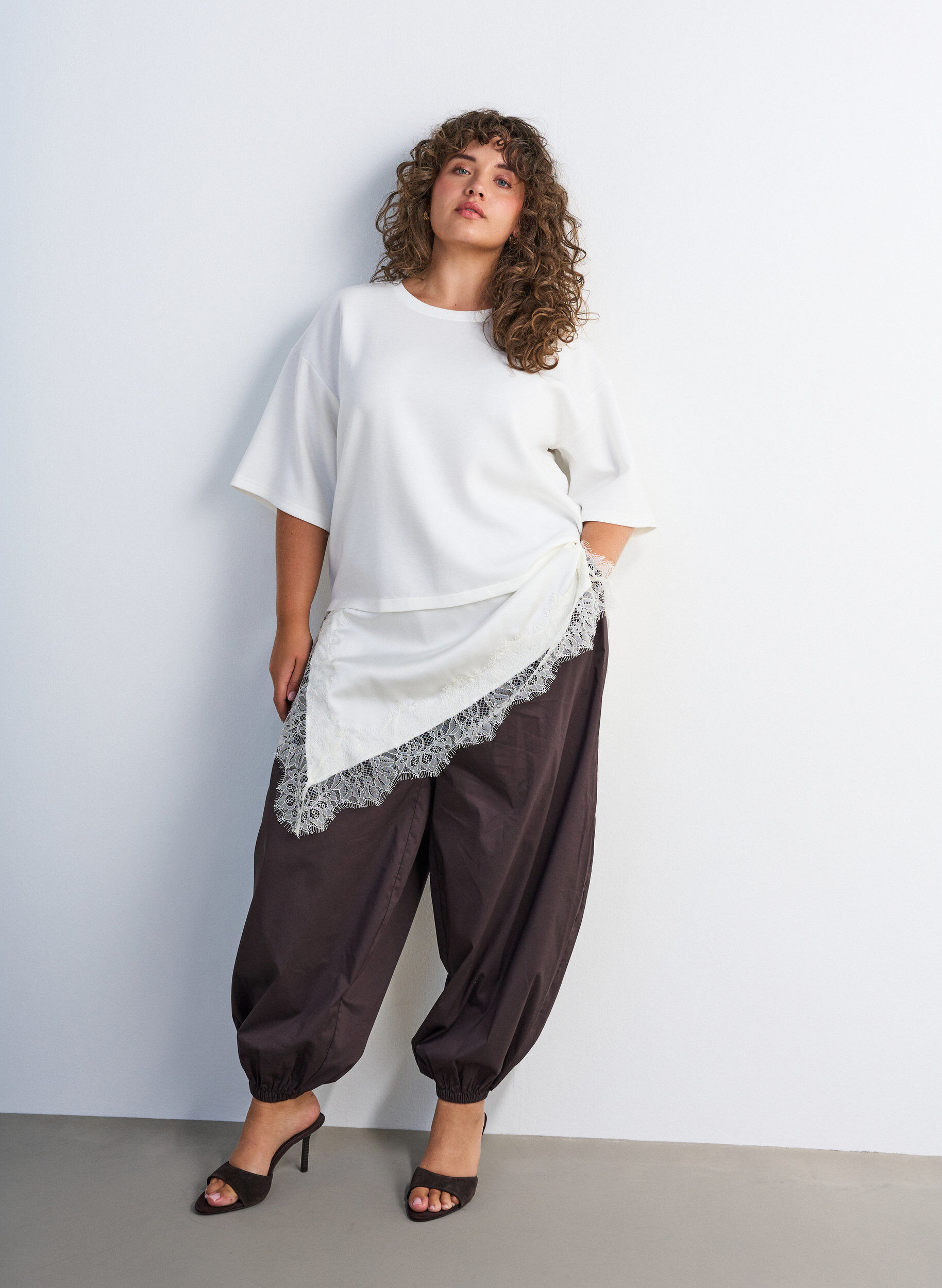 ZizziJerseybluse im Lagenlook mit Spitze, Vanille, Model image number 0
