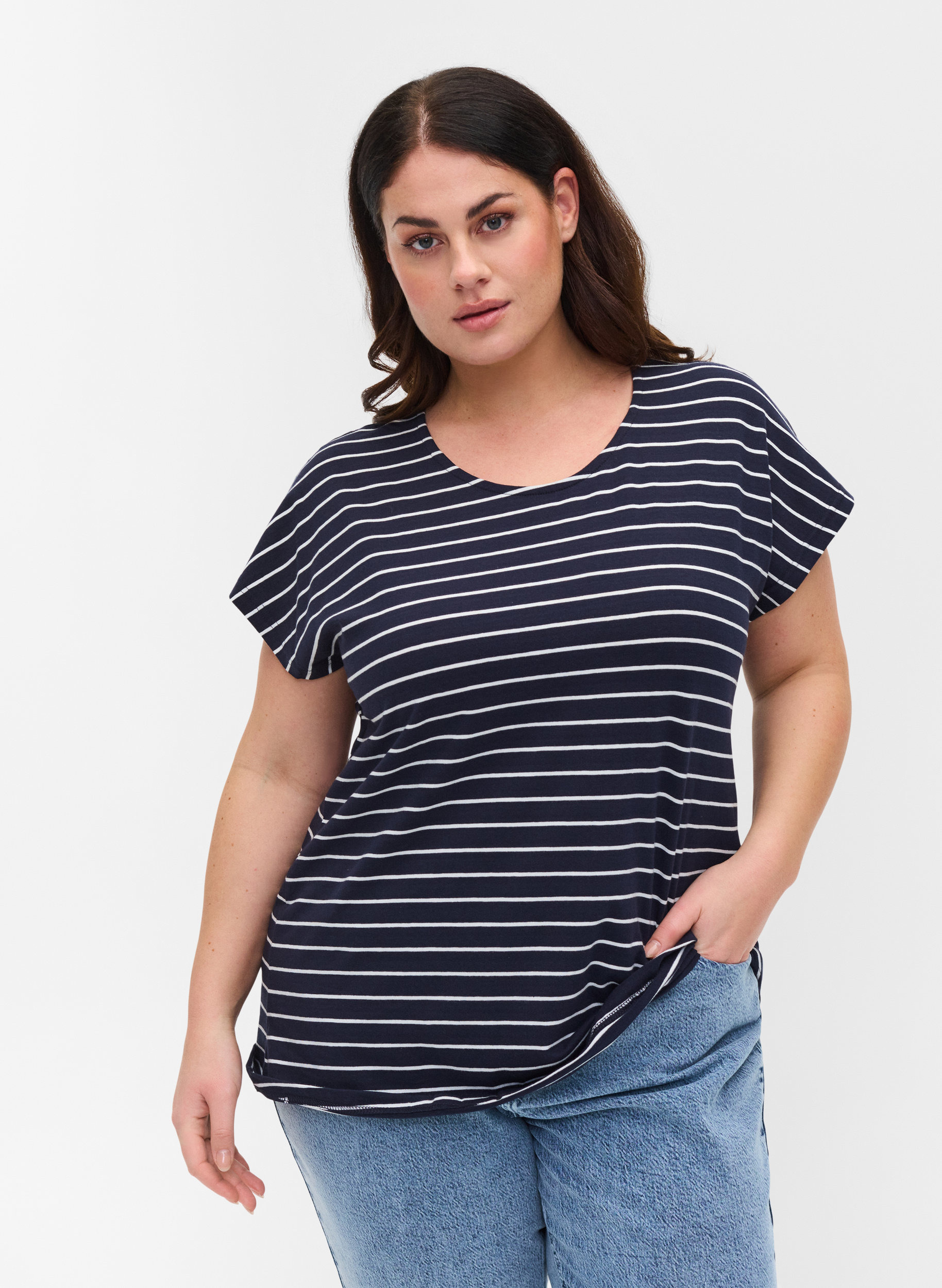 T-Shirt aus Baumwolle mit Streifen, Blue Stripe, Model image number 0
