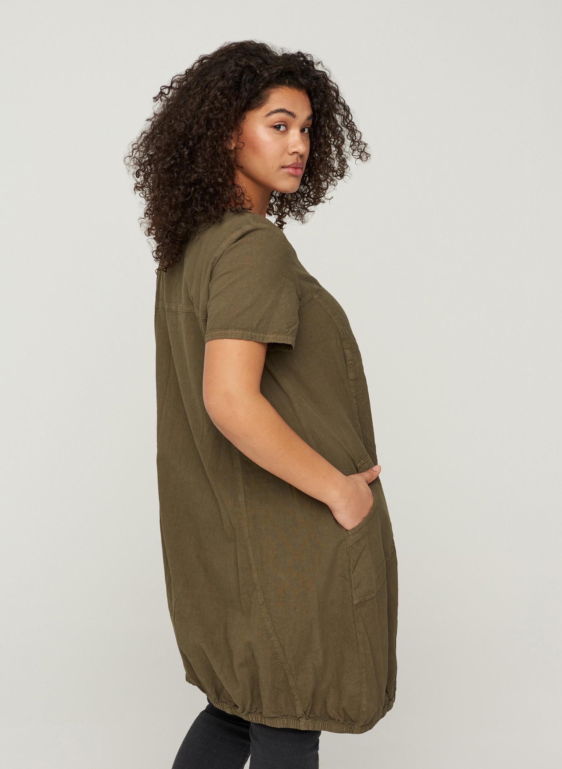 Kurzarm Kleid aus Baumwolle, Ivy Green, Model image number 1