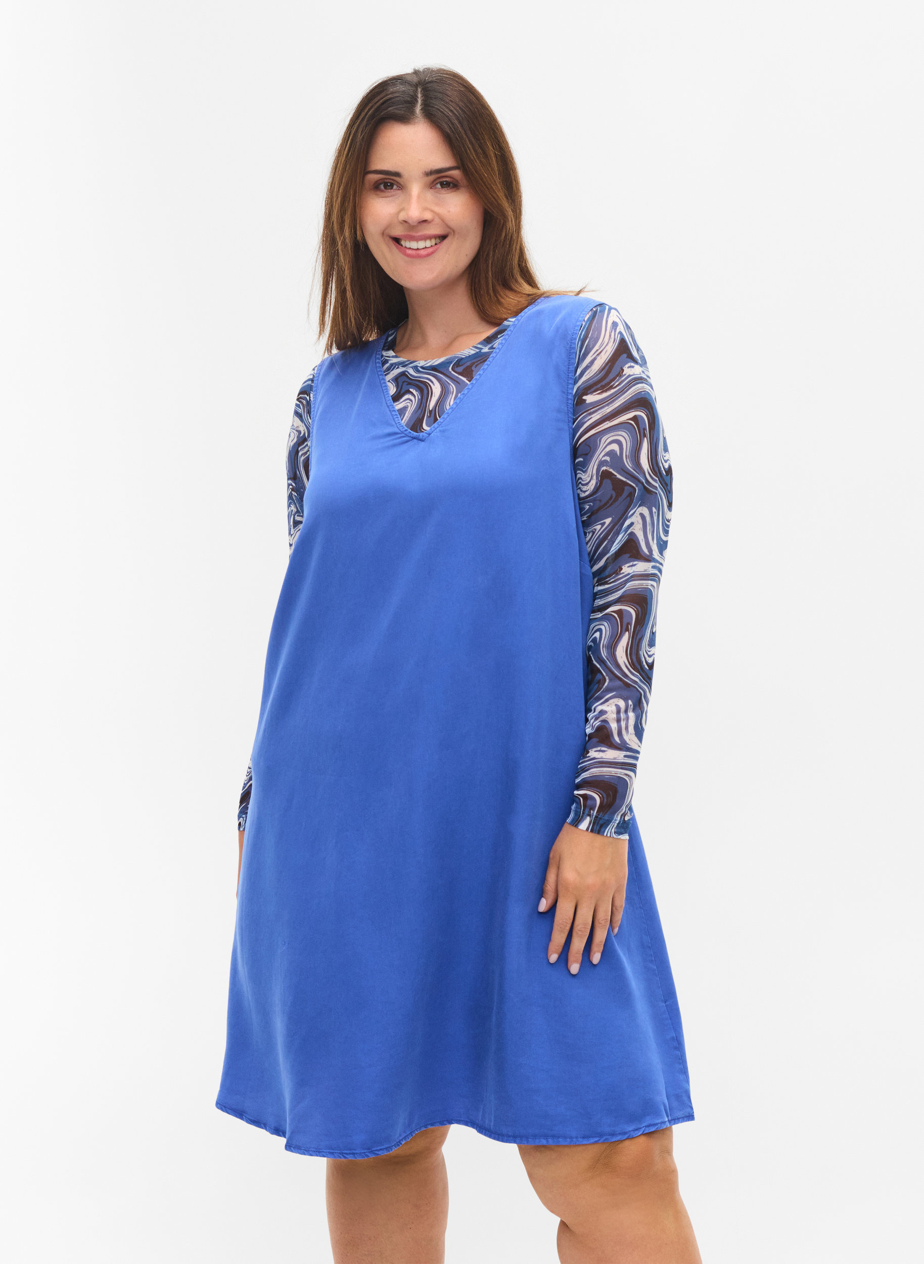 Spencerkleid mit V-Ausschnitt, Dazzling Blue, Model