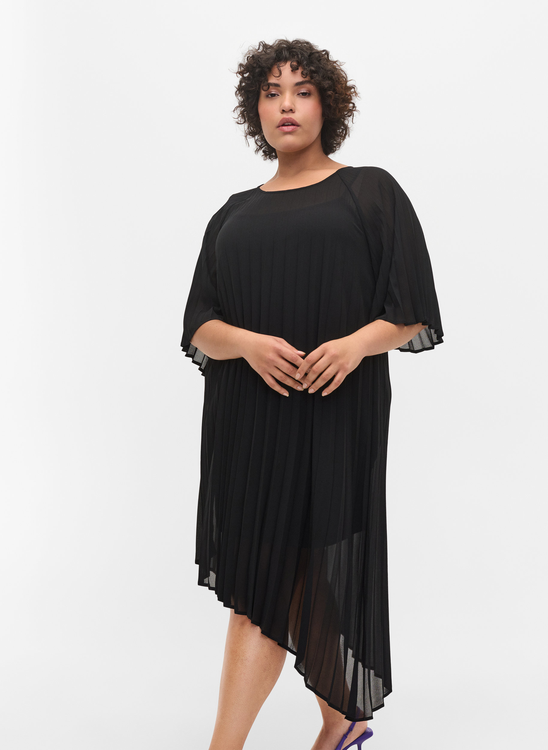 Kleid mit 2/4 Ärmeln und A-Linie, Black, Model image number 0