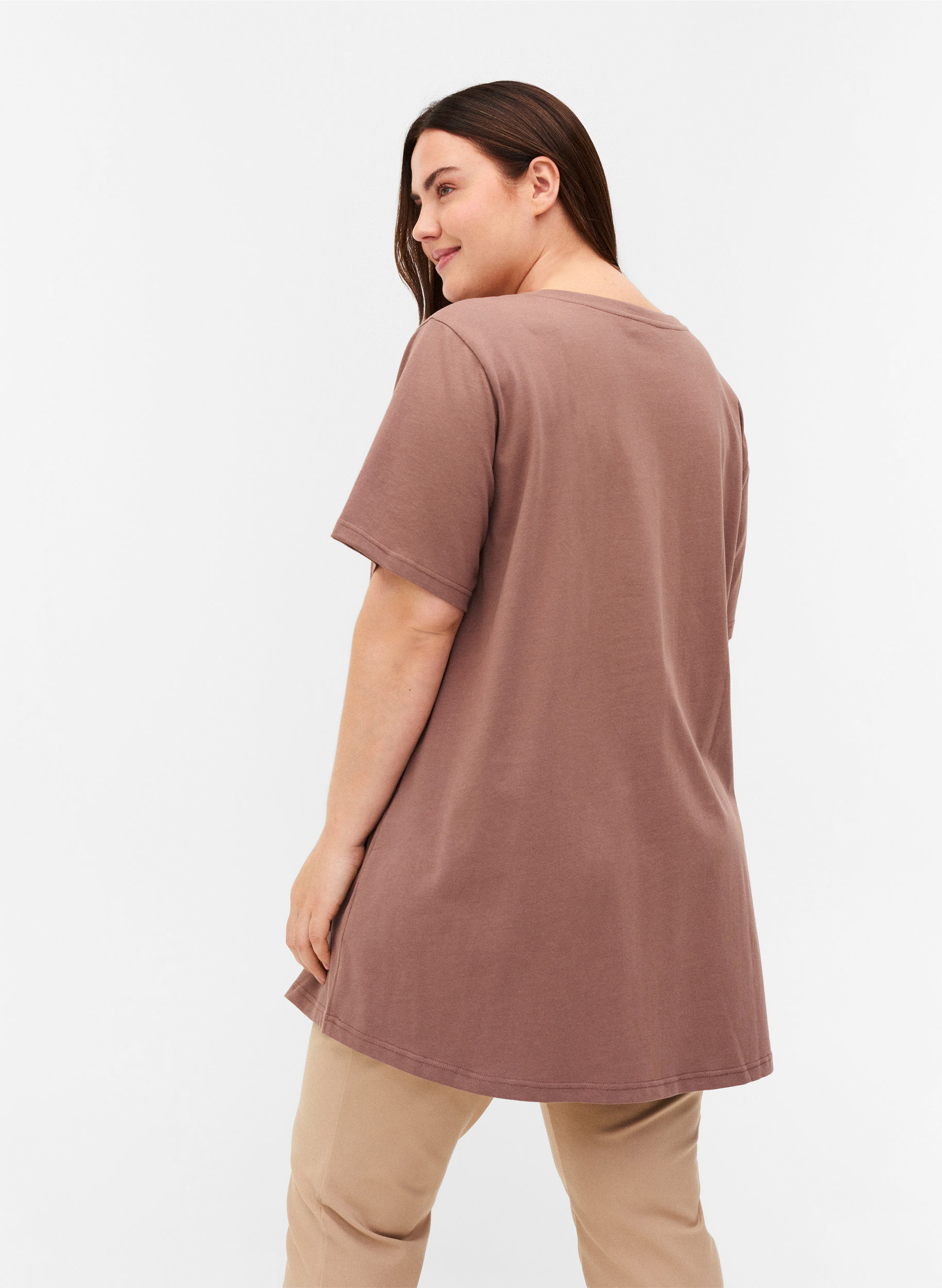 Langes kurzarm T-Shirt aus Baumwolle, Deep Taupe, Model image number 1