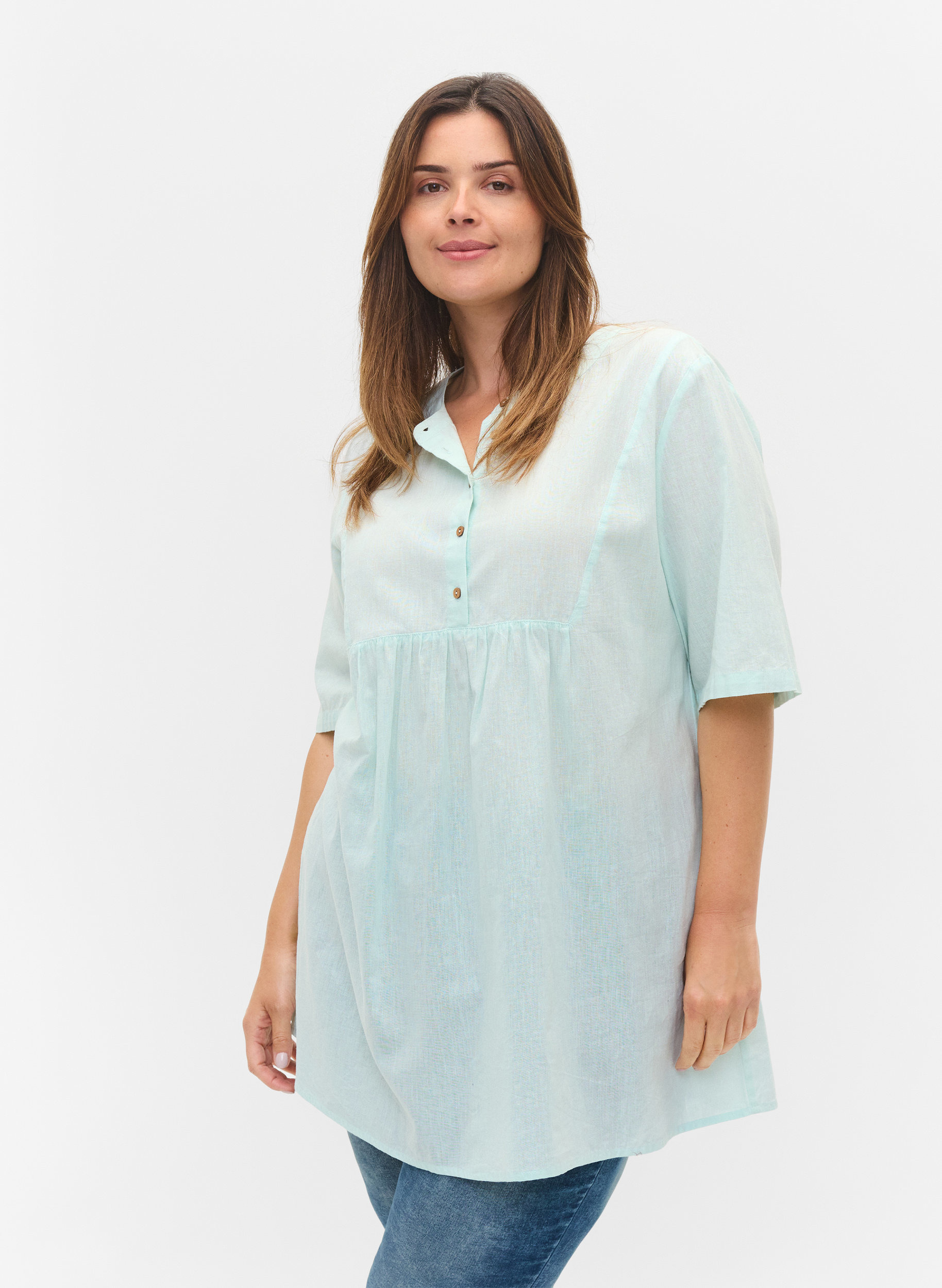 Kurzarm Tunika mit Knöpfen, Moonlight Jade, Model