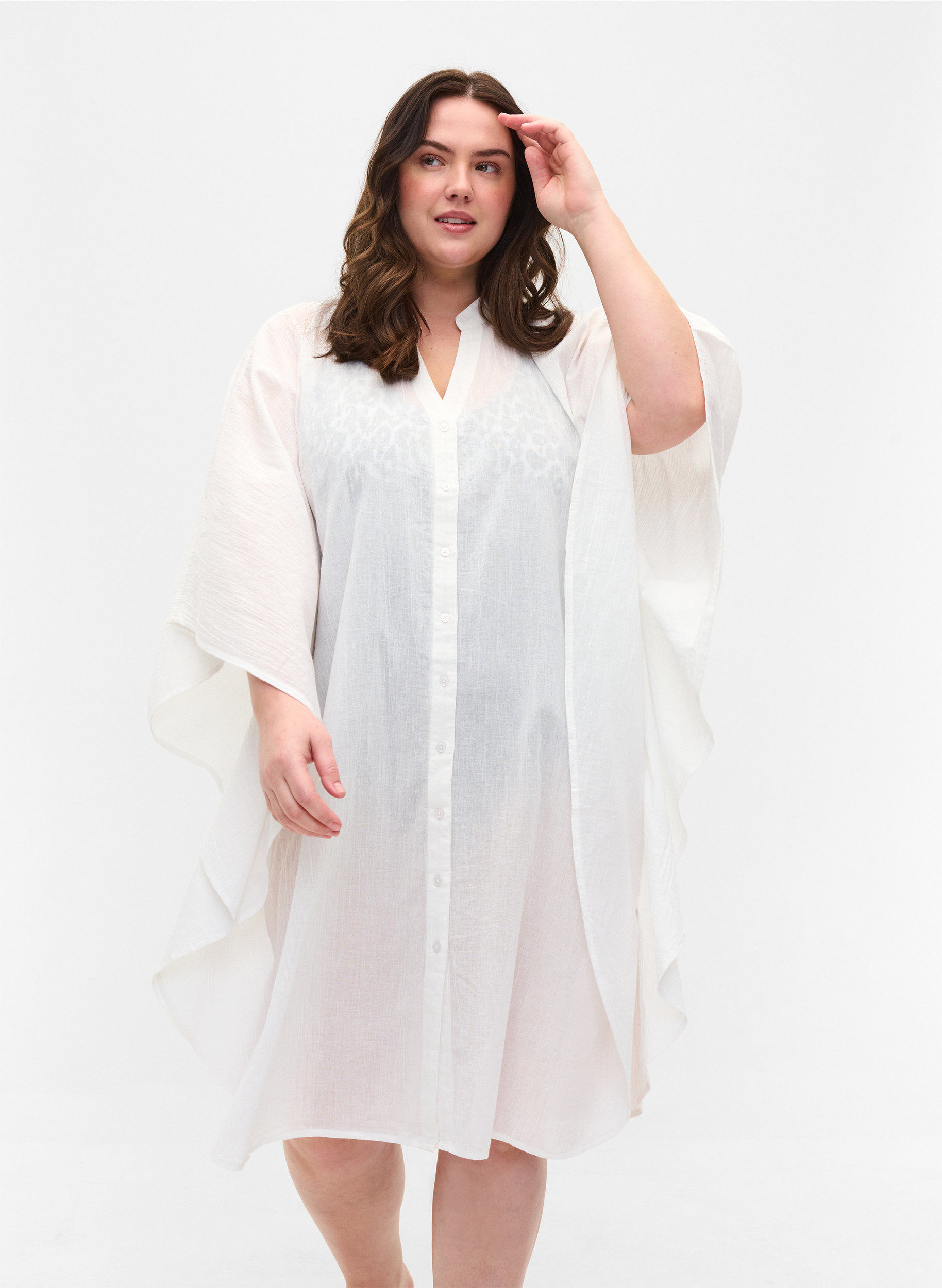 Strandkleid aus Baumwolle mit Knopfverschluss, Bright White, Model