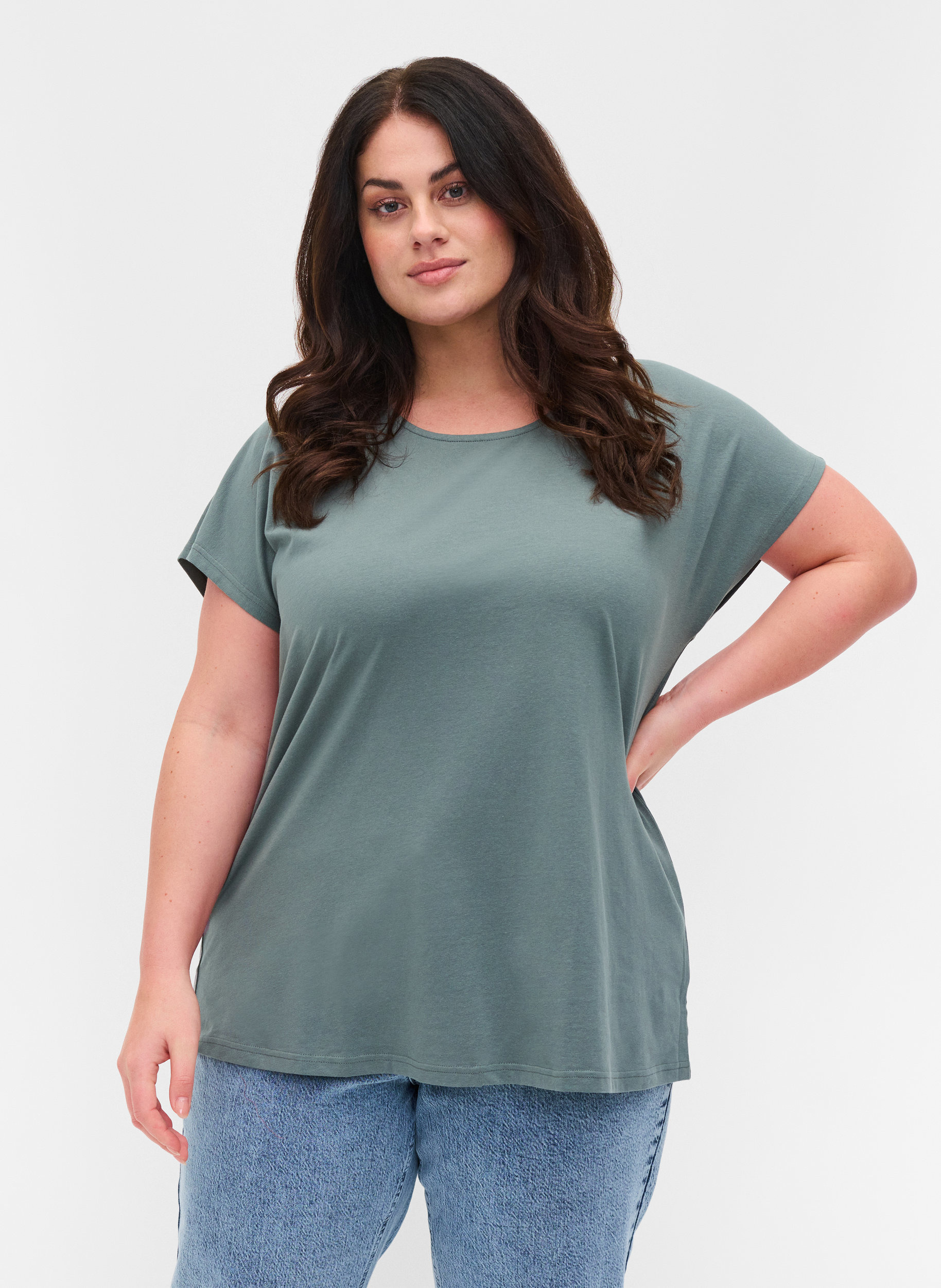 T-Shirt aus Baumwolle mit kurzen Ärmeln, Balsam Green Solid, Model image number 0