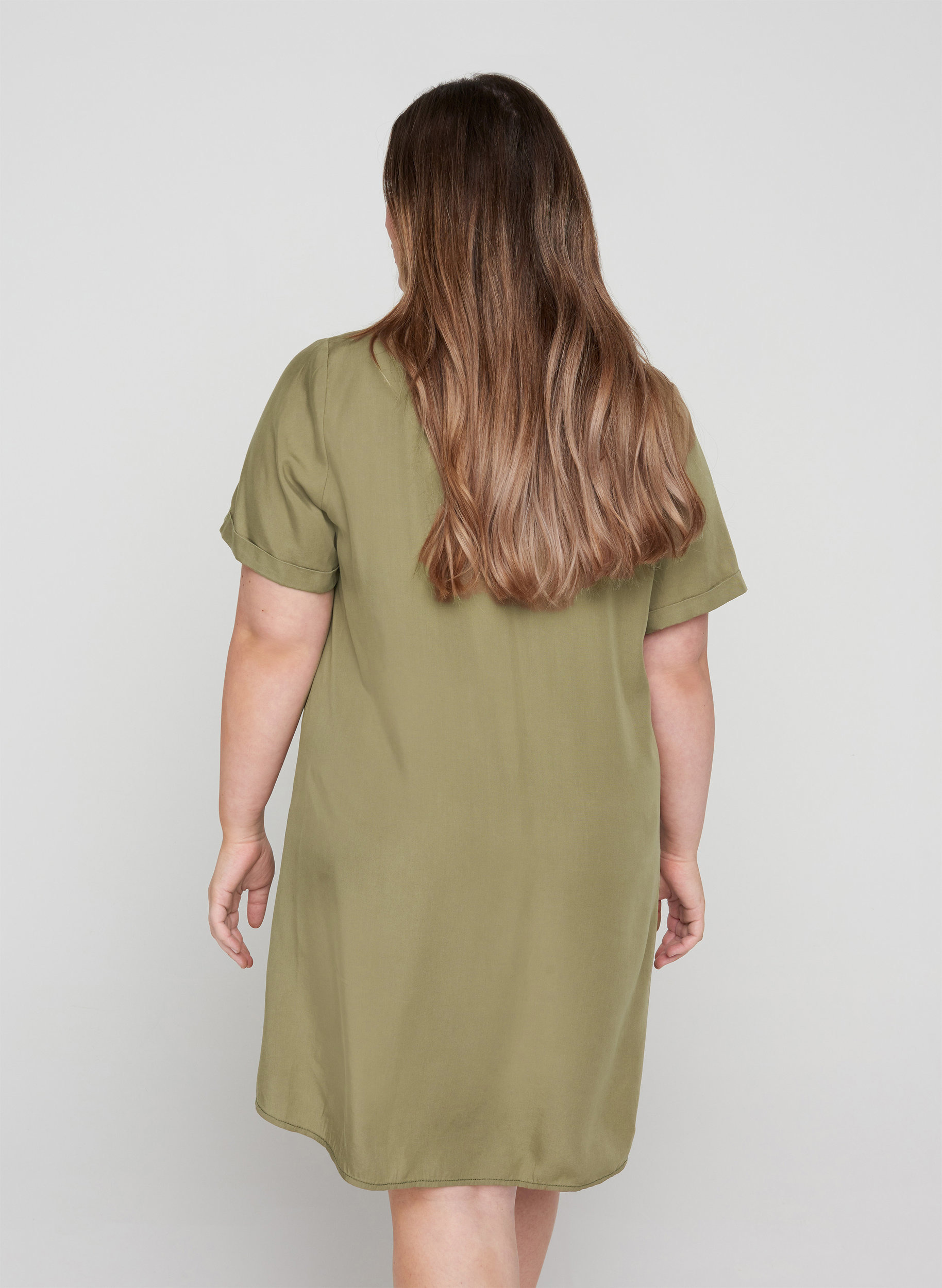 Kurzarm Kleid mit V-Ausschnitt, Dusky Green, Model image number 1