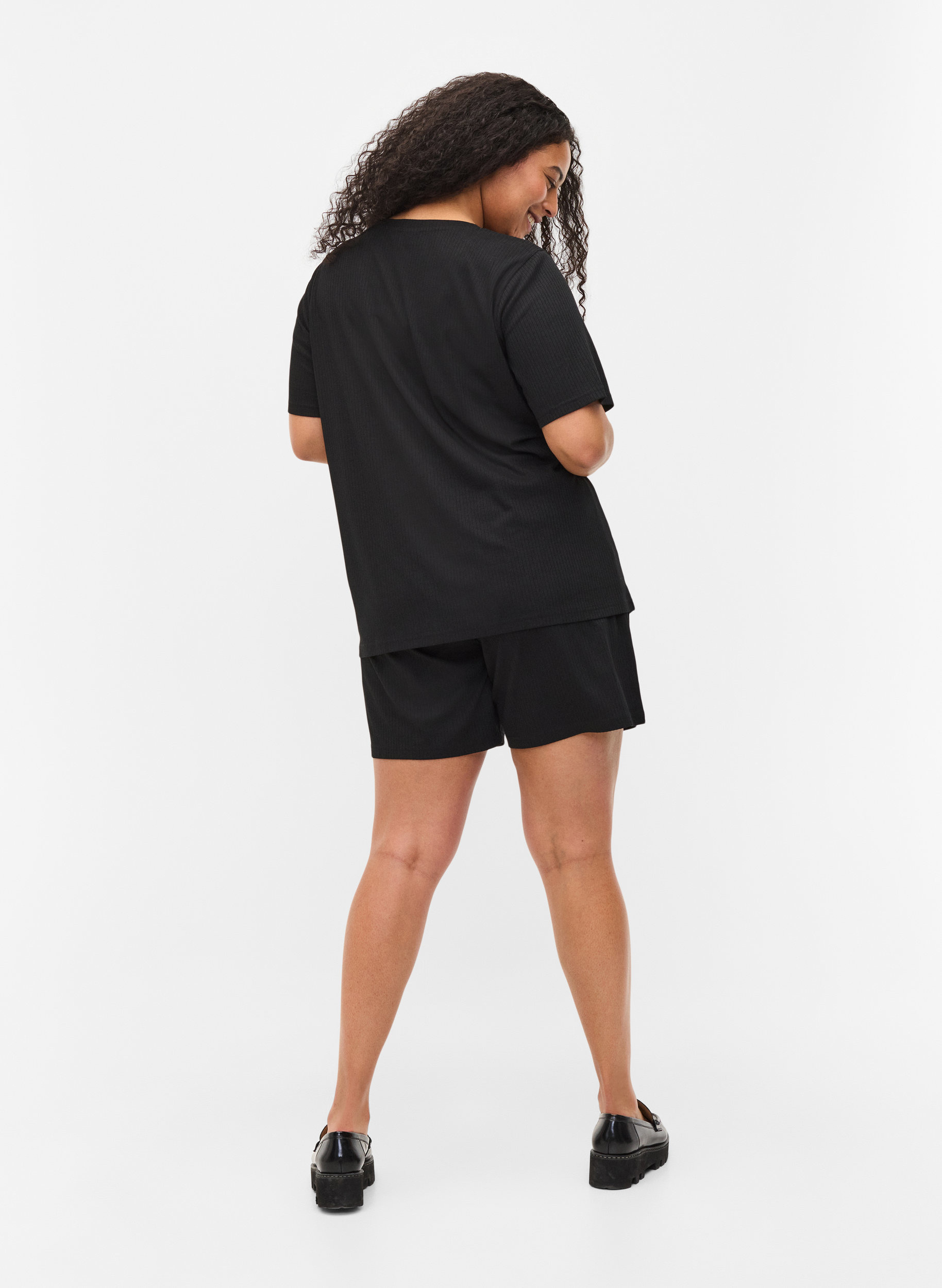 Shorts aus Rippqualität mit Taschen, Black, Model image number 1