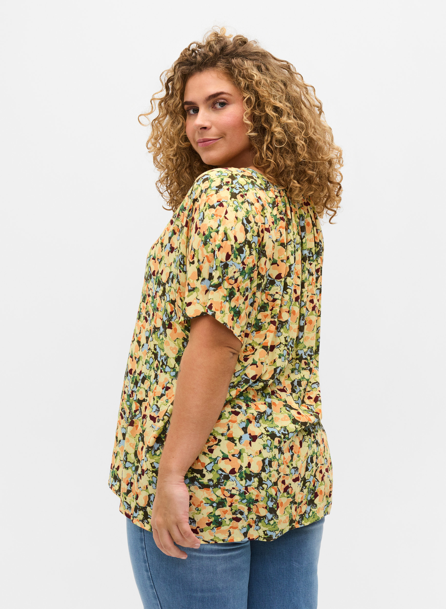 Kurzarm Bluse aus Viskose, Yellow Summer AOP, Model