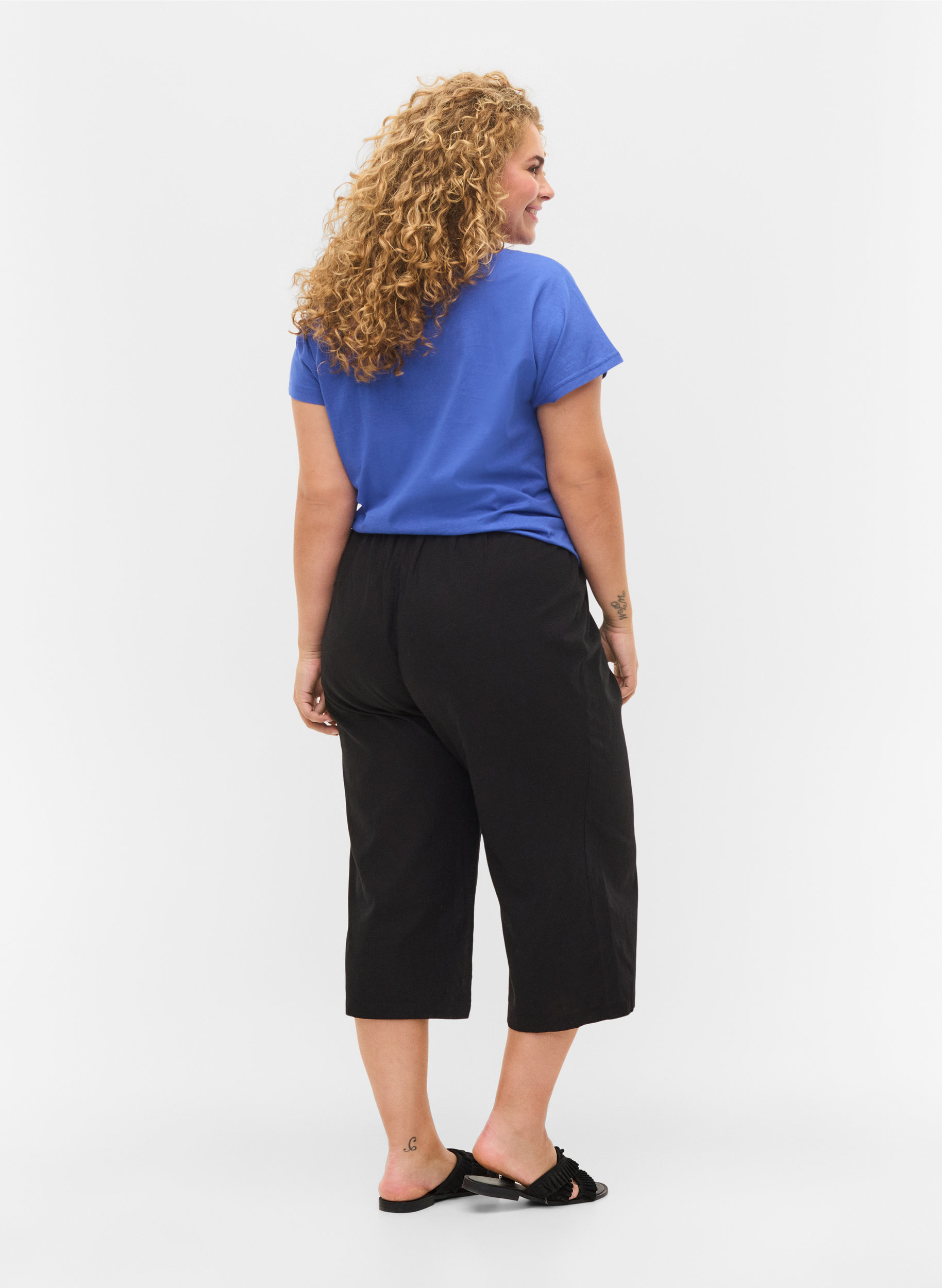 7/8 Hose aus einer Baumwollmischung mit Leinen, Black, Model