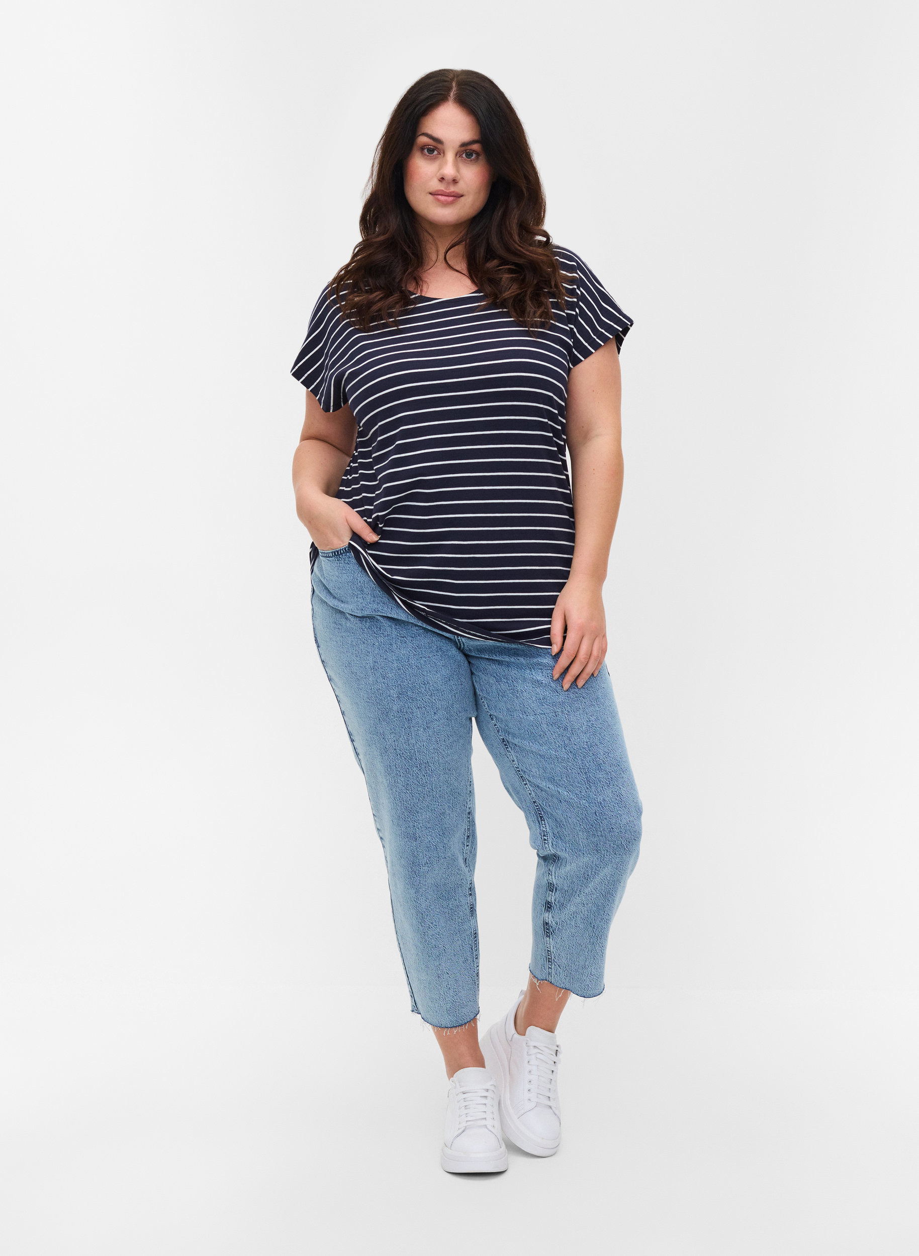 T-Shirt aus Baumwolle mit Streifen, Blue Stripe, Model image number 3