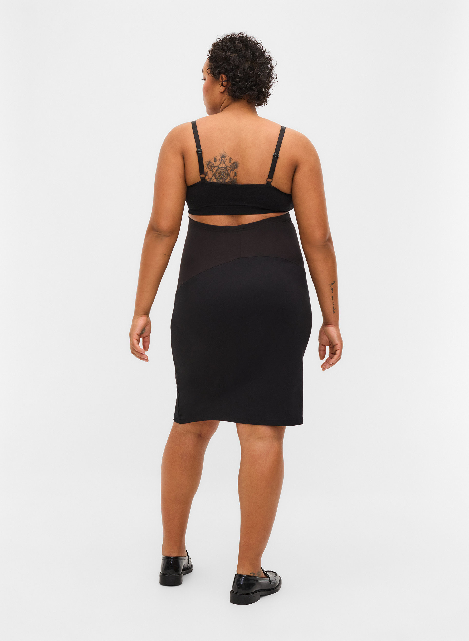 Enganliegender Schwangerschaftsrock, Black, Model