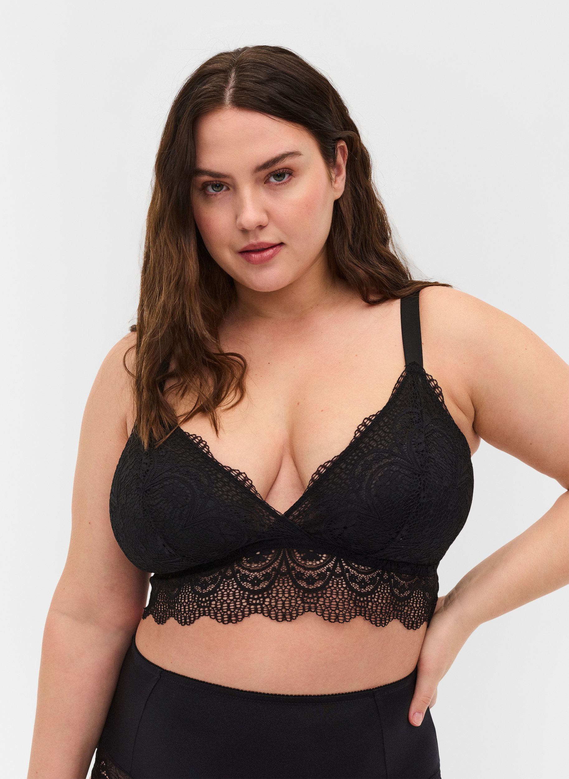 Spitzen-BH mit herausnehmbaren Einlagen, Black, Model