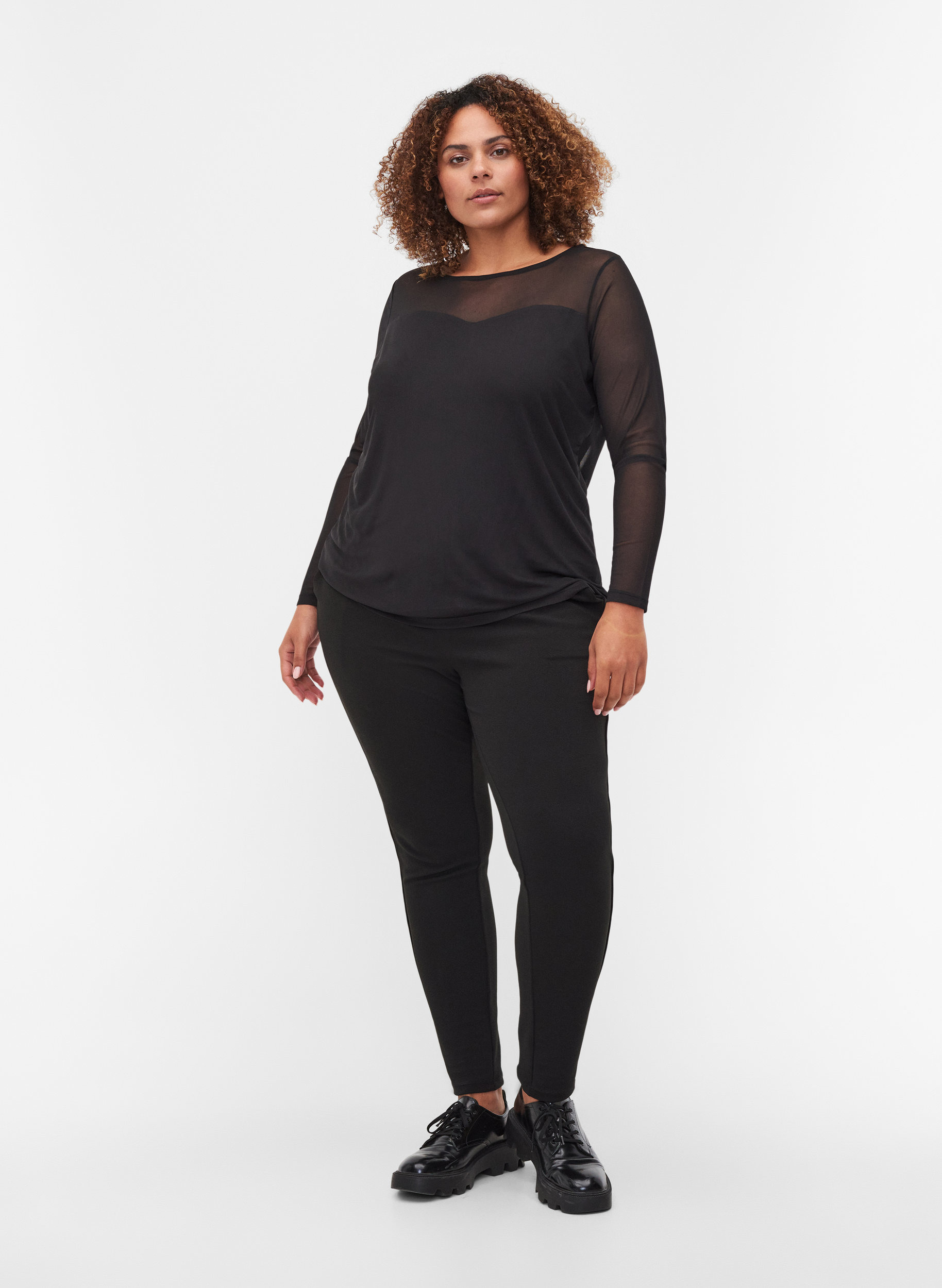 Enganliegende Bluse mit Mesh, Black, Model image number 3