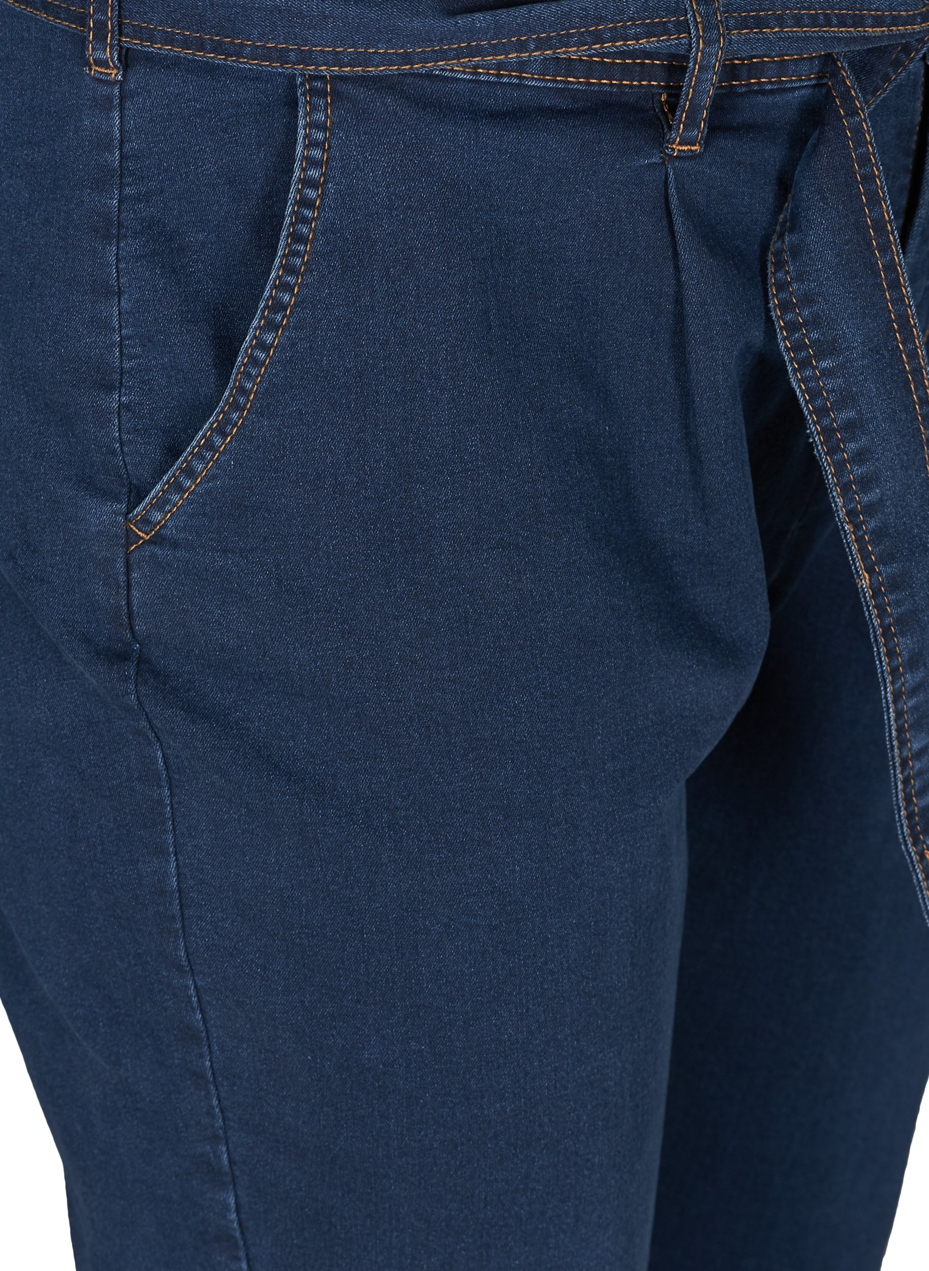 Cropped Jeans mit Gürtel, Blue denim, Packshot image number 2