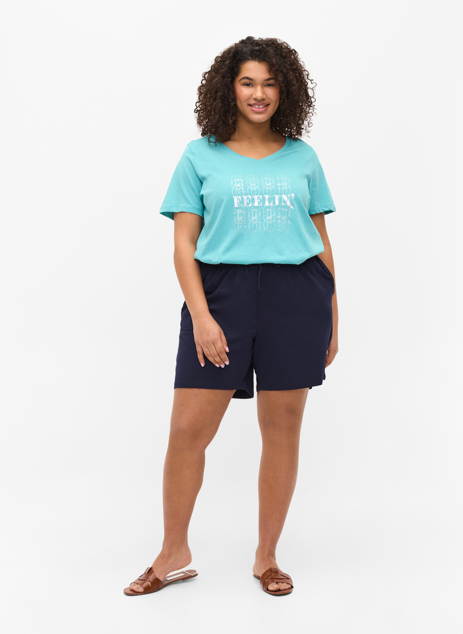 T-Shirt aus Baumwolle mit V-Ausschnitt, Aqua Sea Good F., Model image number 2
