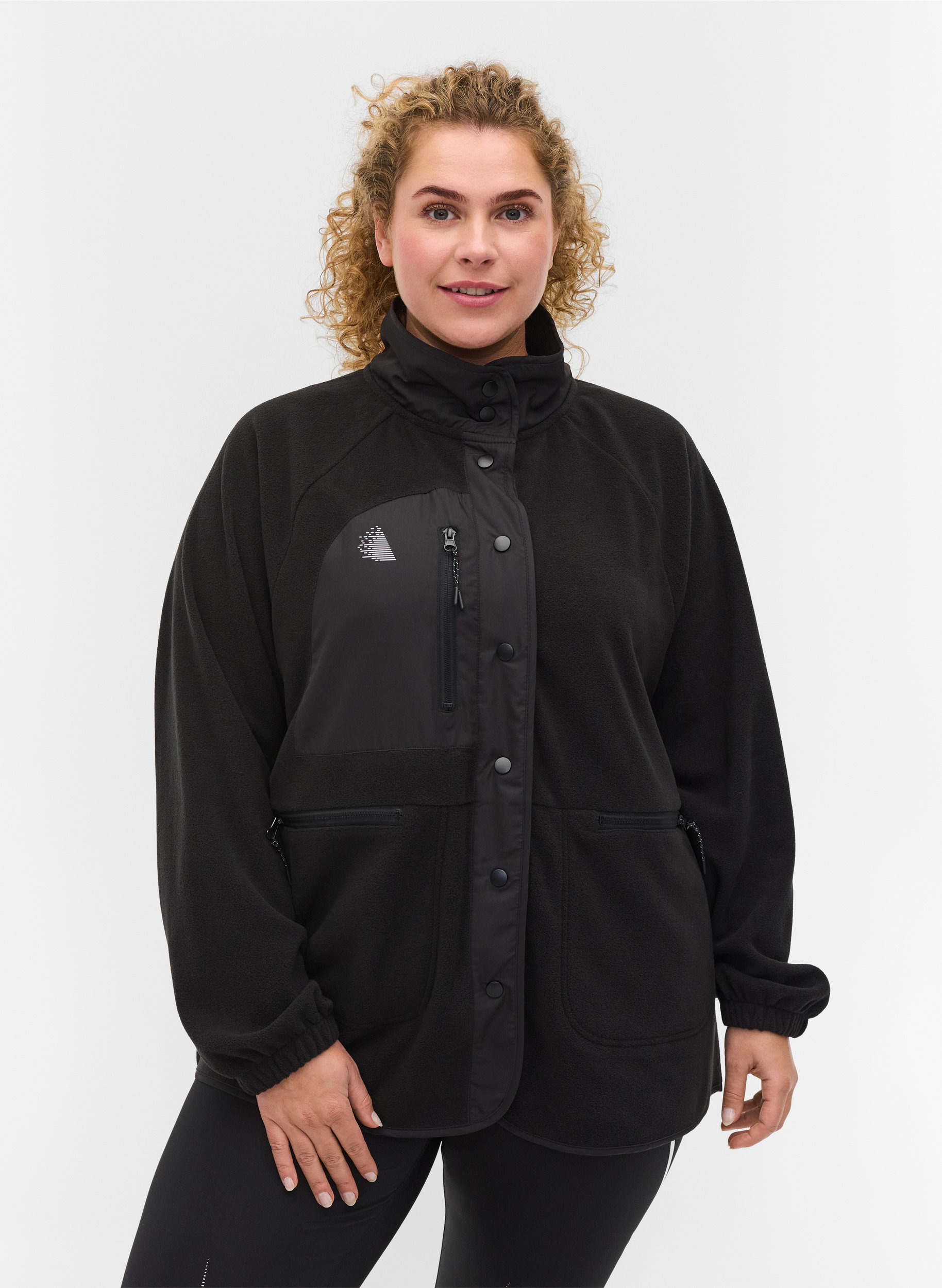 Sportjacke aus Fleece mit hohem Kragen und Taschen, Black, Model