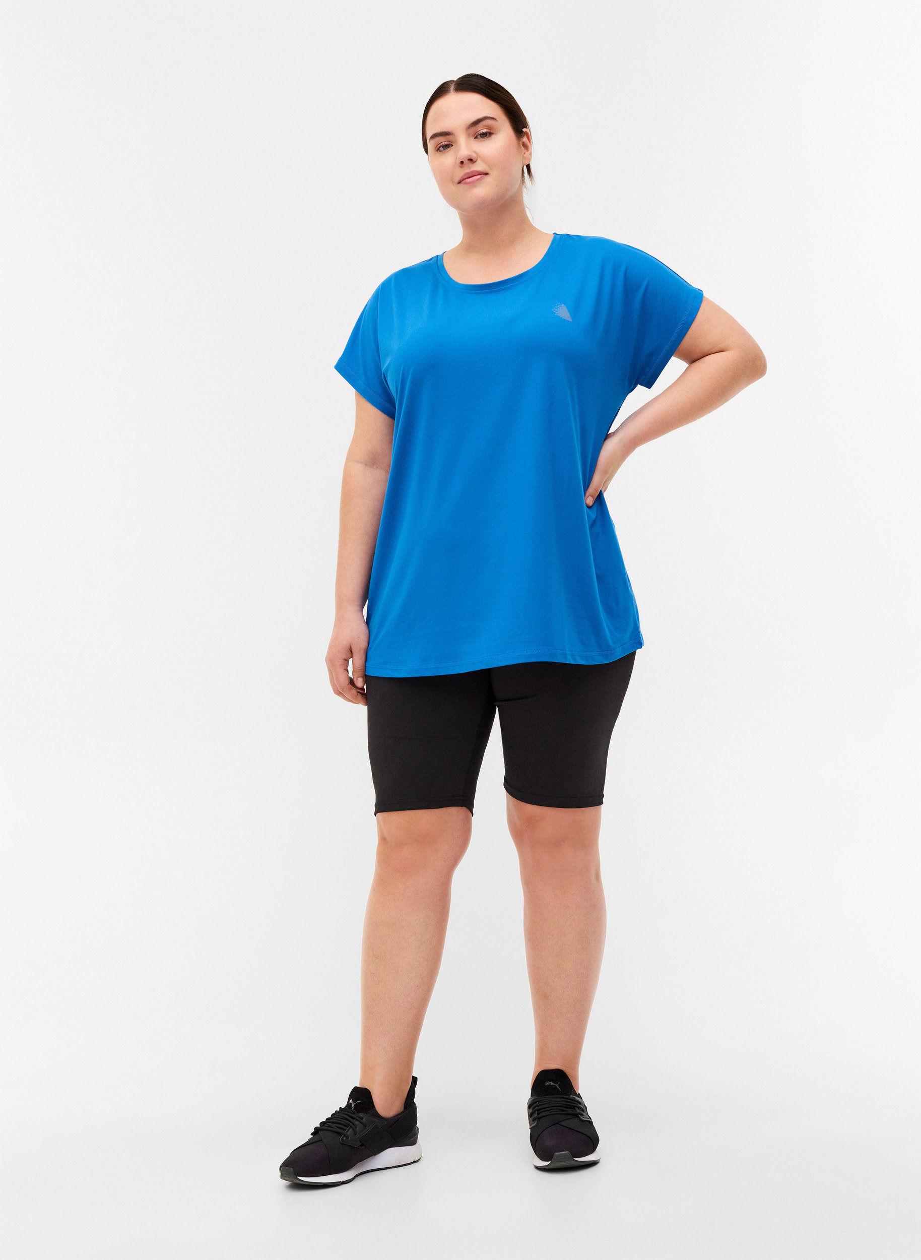 Einfarbiges Trainings-T-Shirt, Daphne Blue, Model image number 3