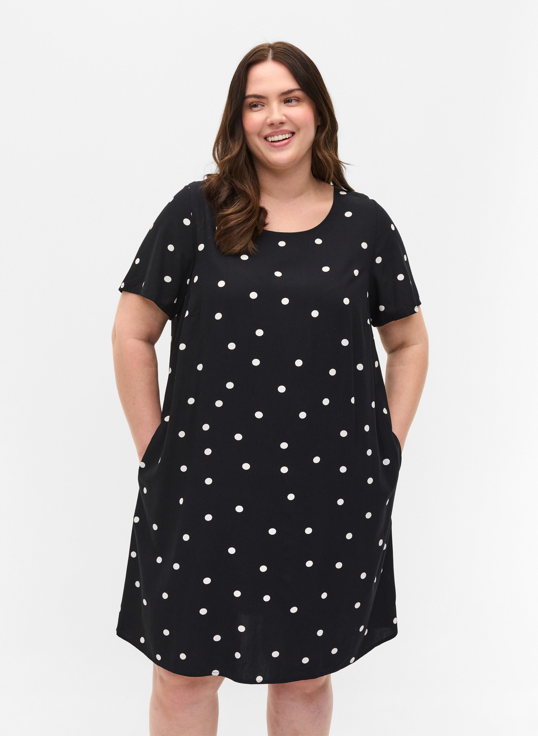 Geblümtes Kurzarm Kleid aus Viskose, Black Dot, Model image number 0
