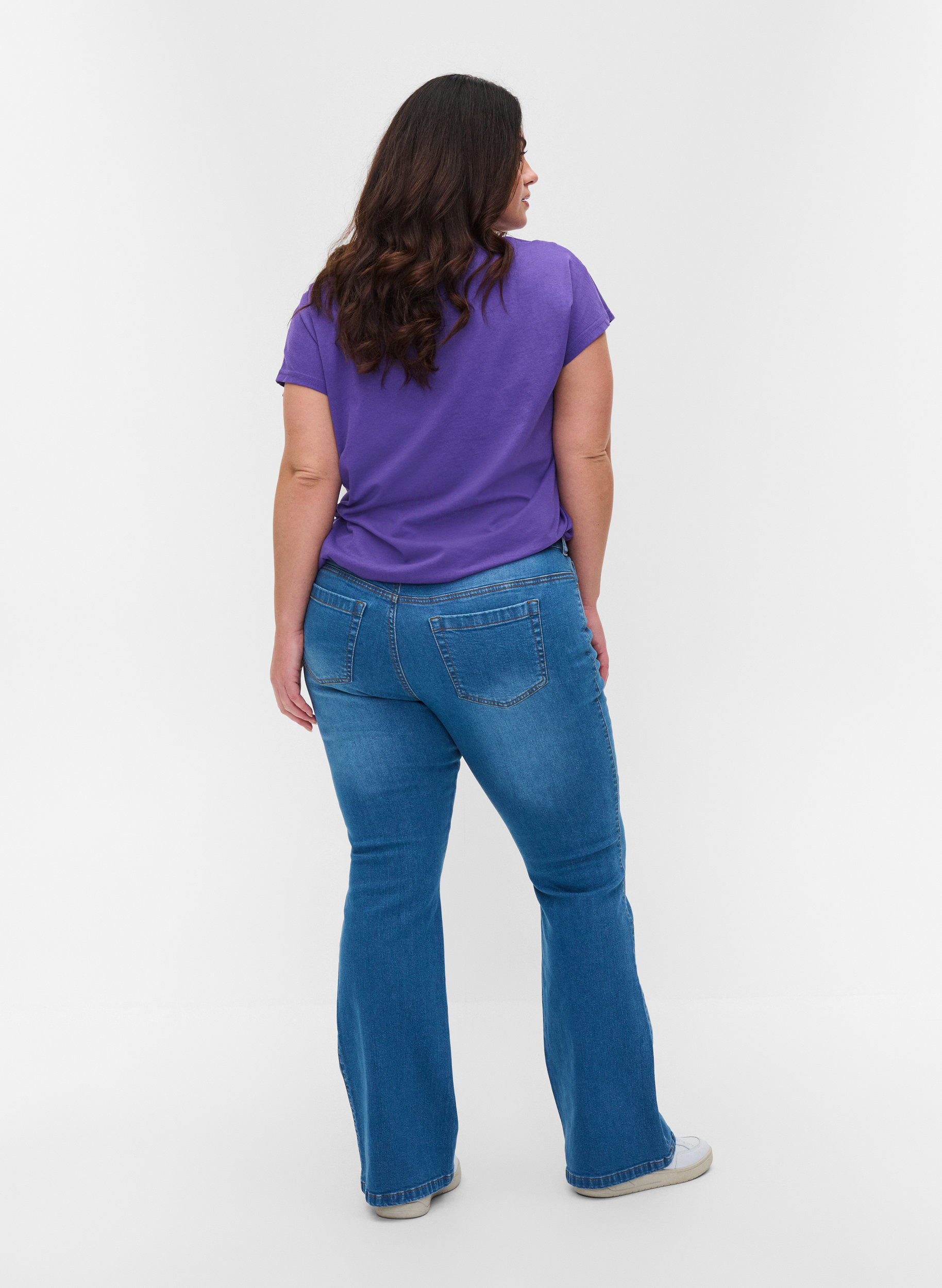 Hochtaillierte Ellen Bootcut Jeans, Light blue, Model image number 1