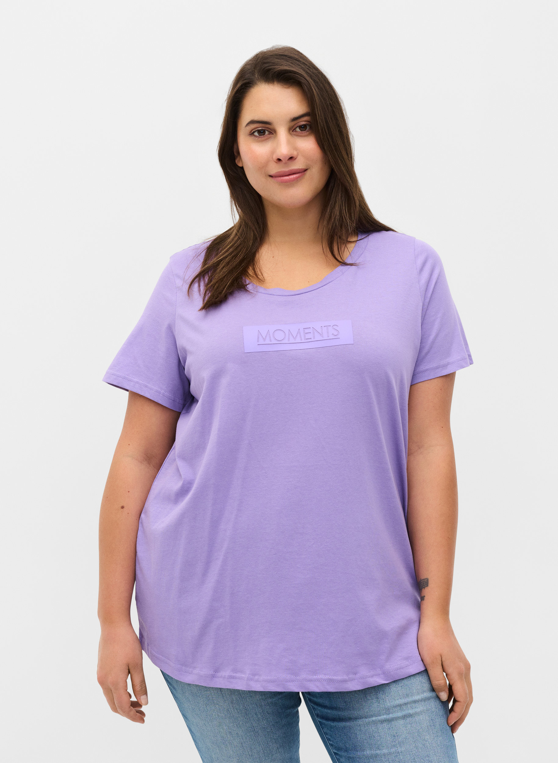 Kurzarm T-Shirt aus Baumwolle mit Aufdruck, Paisley Purple TEXT, Model