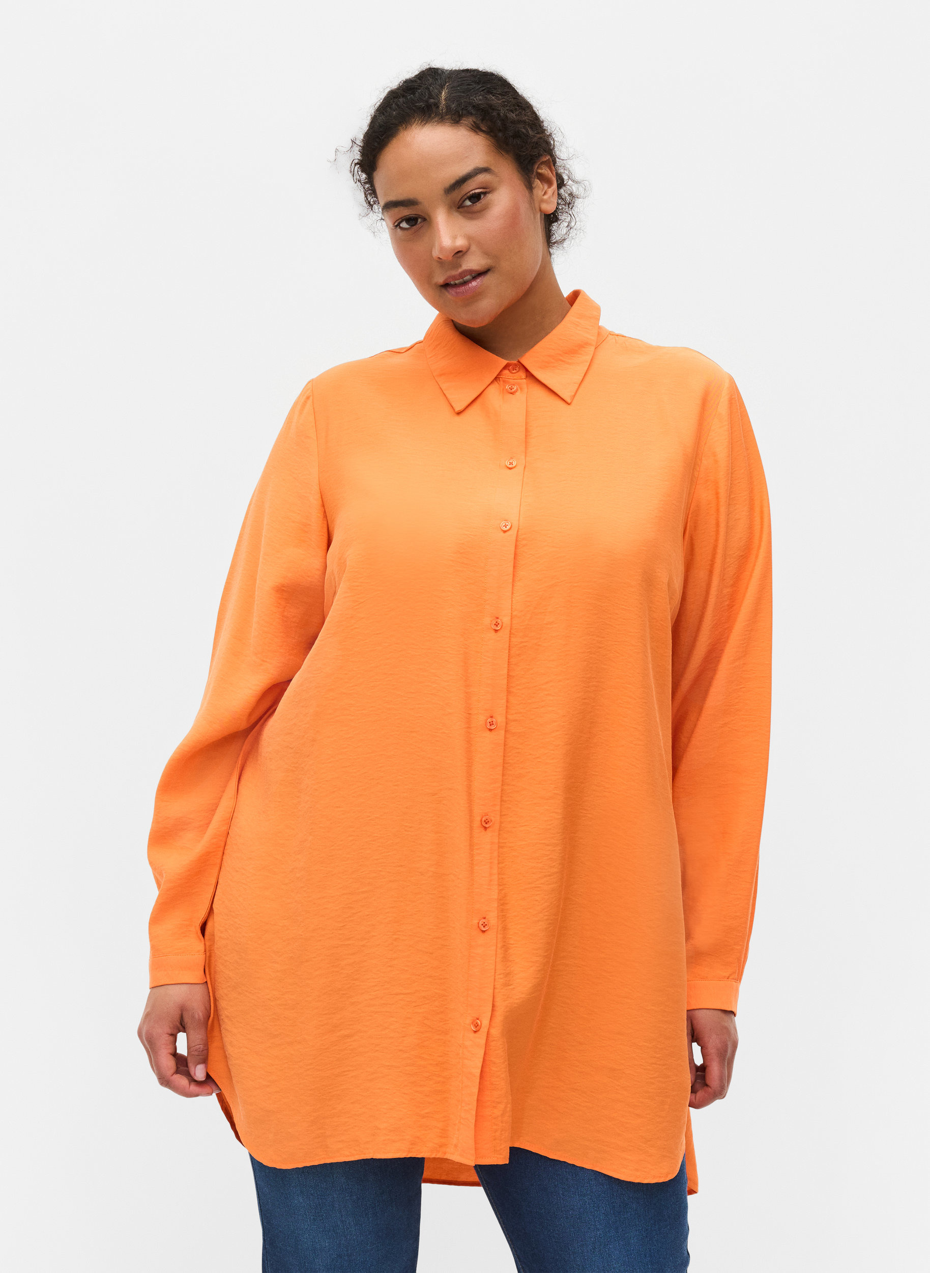Lange Hemdbluse aus Viskose, Celosia Orange, Model