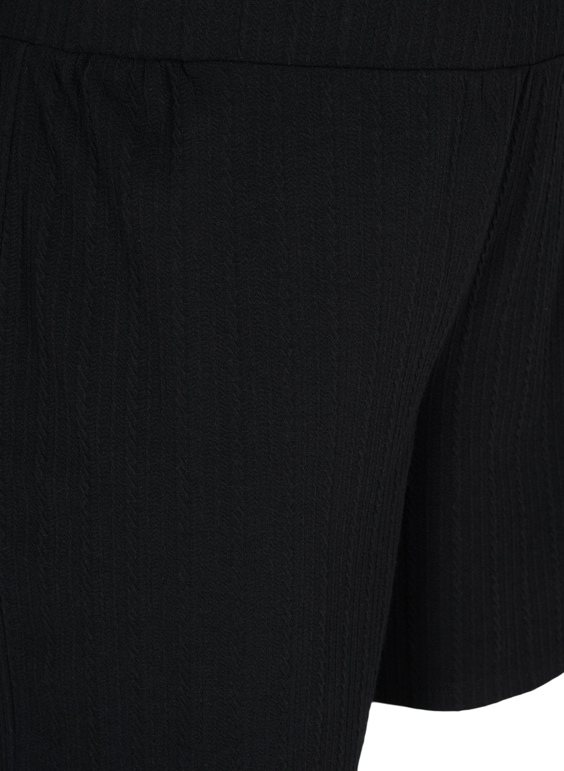 Lockere Shorts mit Struktur, Black, Packshot image number 2