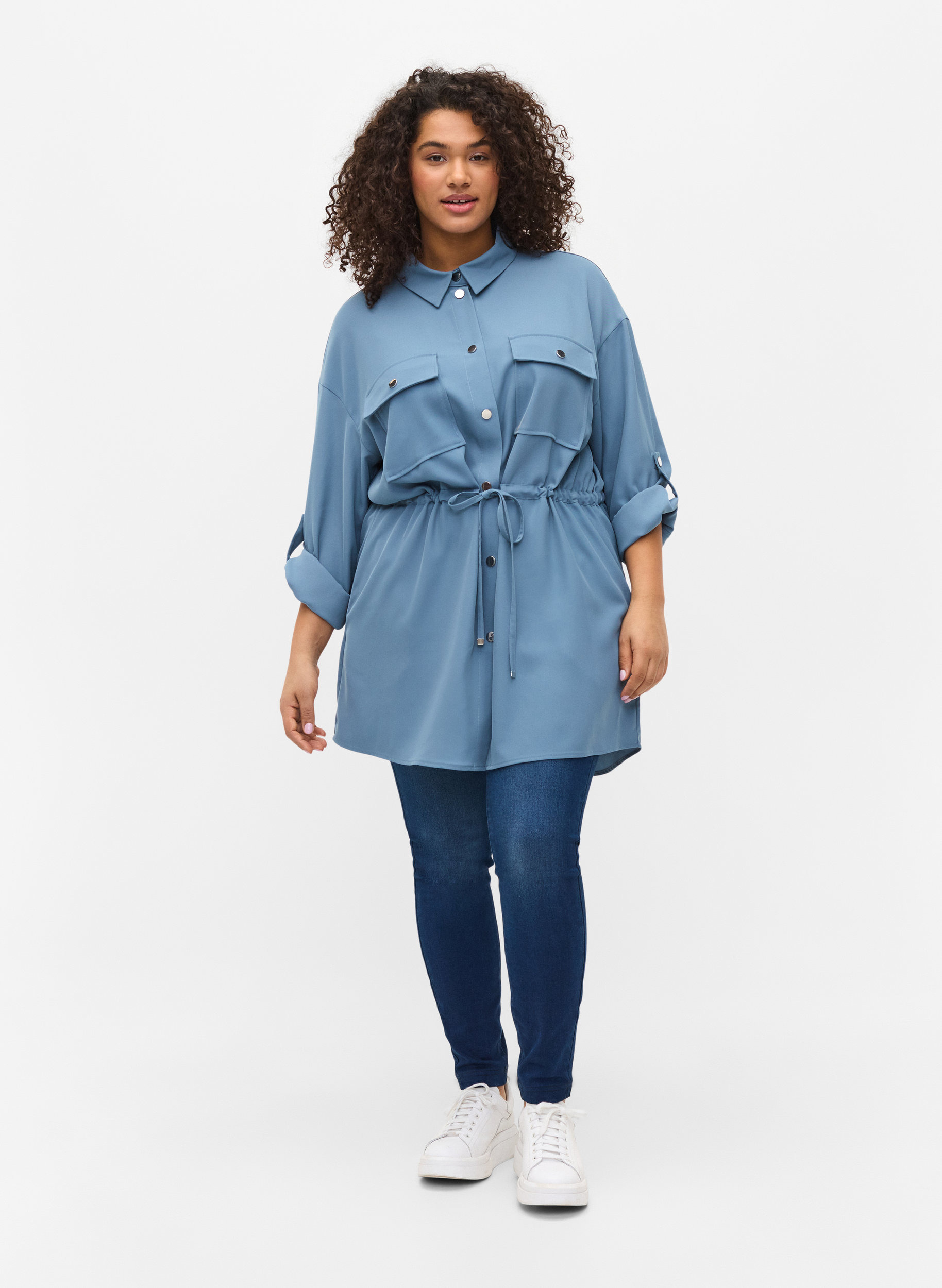 Hemdjacke mit Bindeschnüren und Taschen, Blue Shadow, Model image number 2