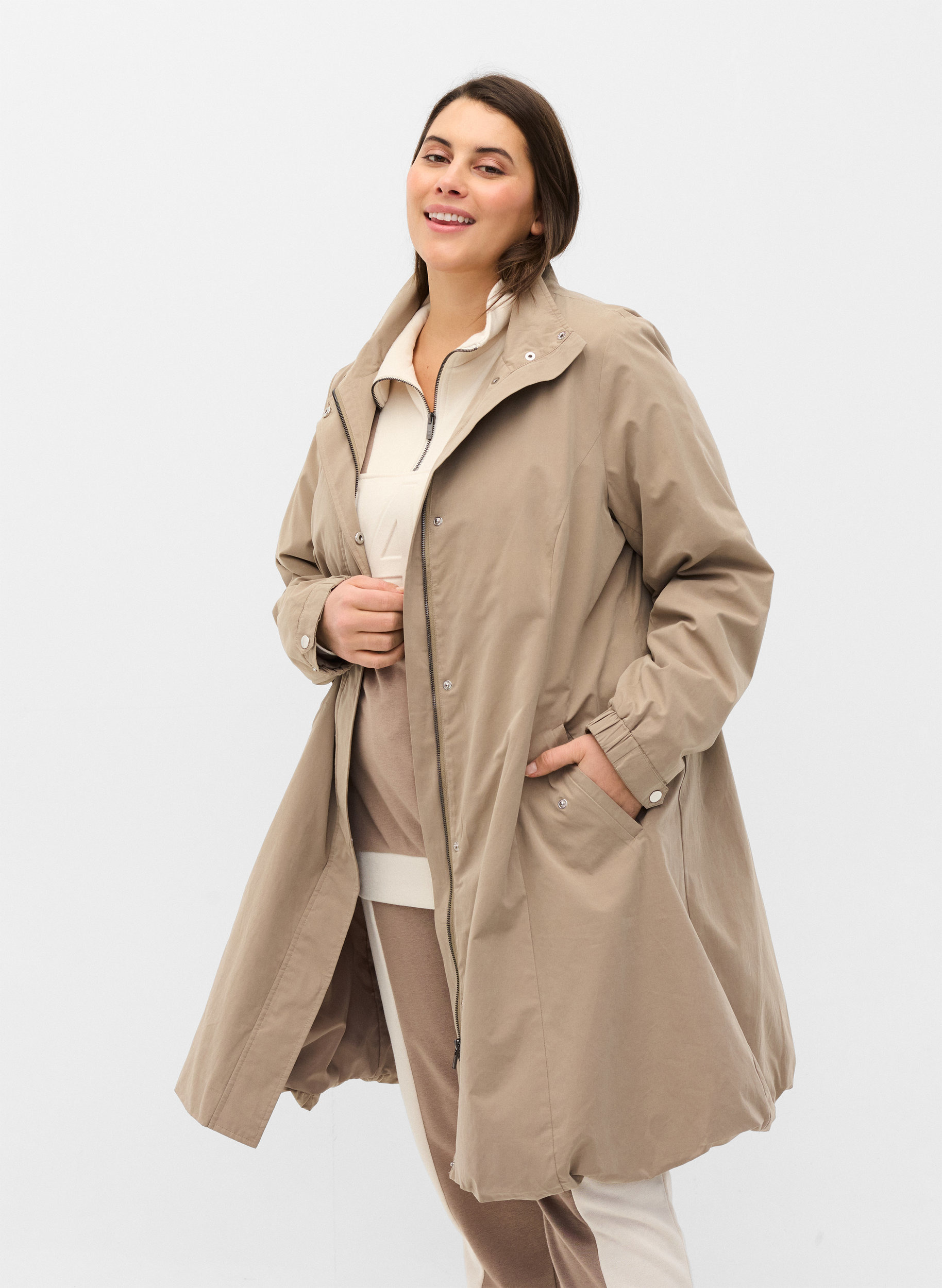 Jacke mit 2-Wege-Reißverschluss und Knopfverschluss, Greige, Model