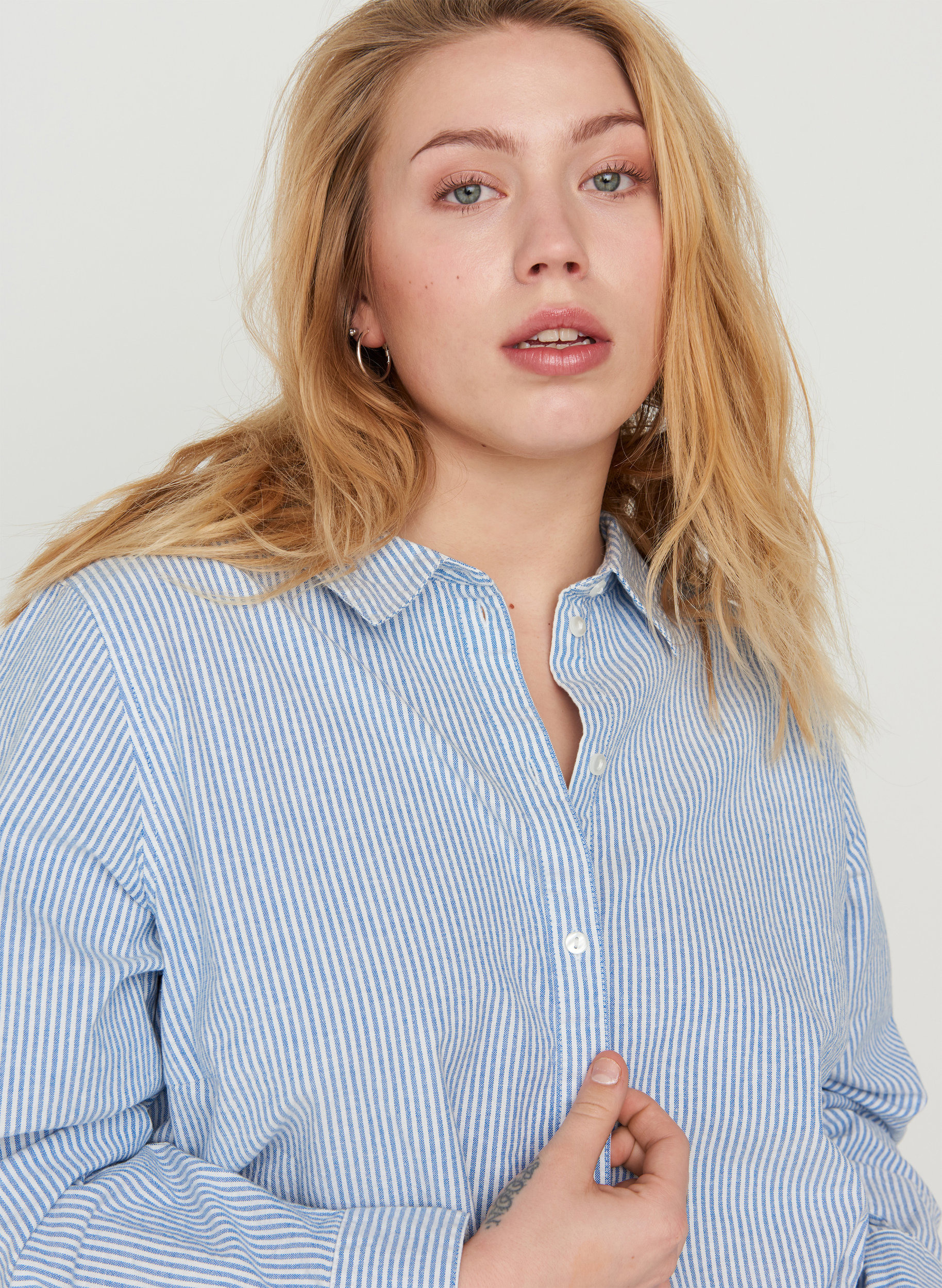 Langarm Hemdbluse aus Baumwolle, Blue Striped, Model image number 2