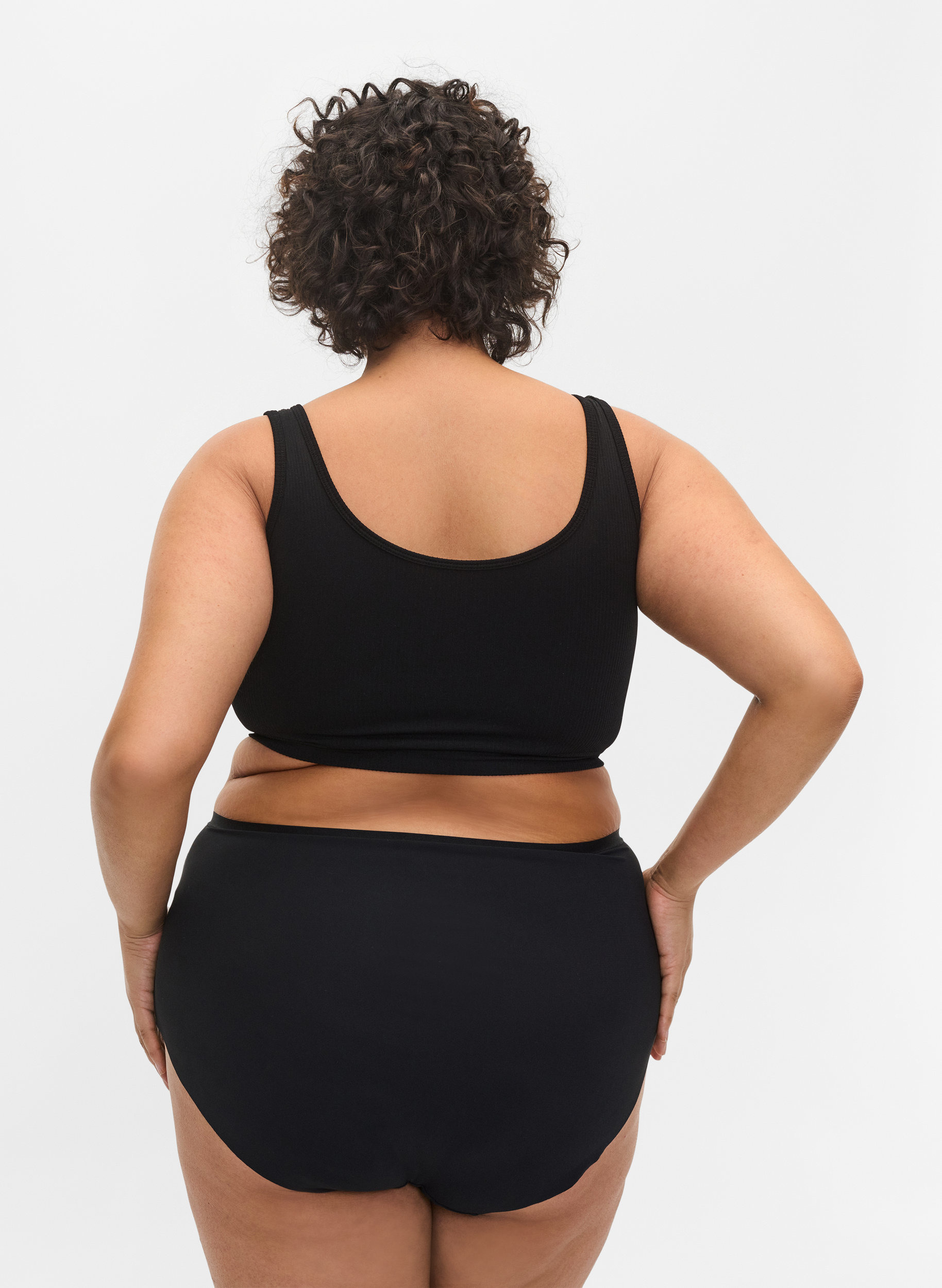 Slip mit extra hoher Taille, Black, Model