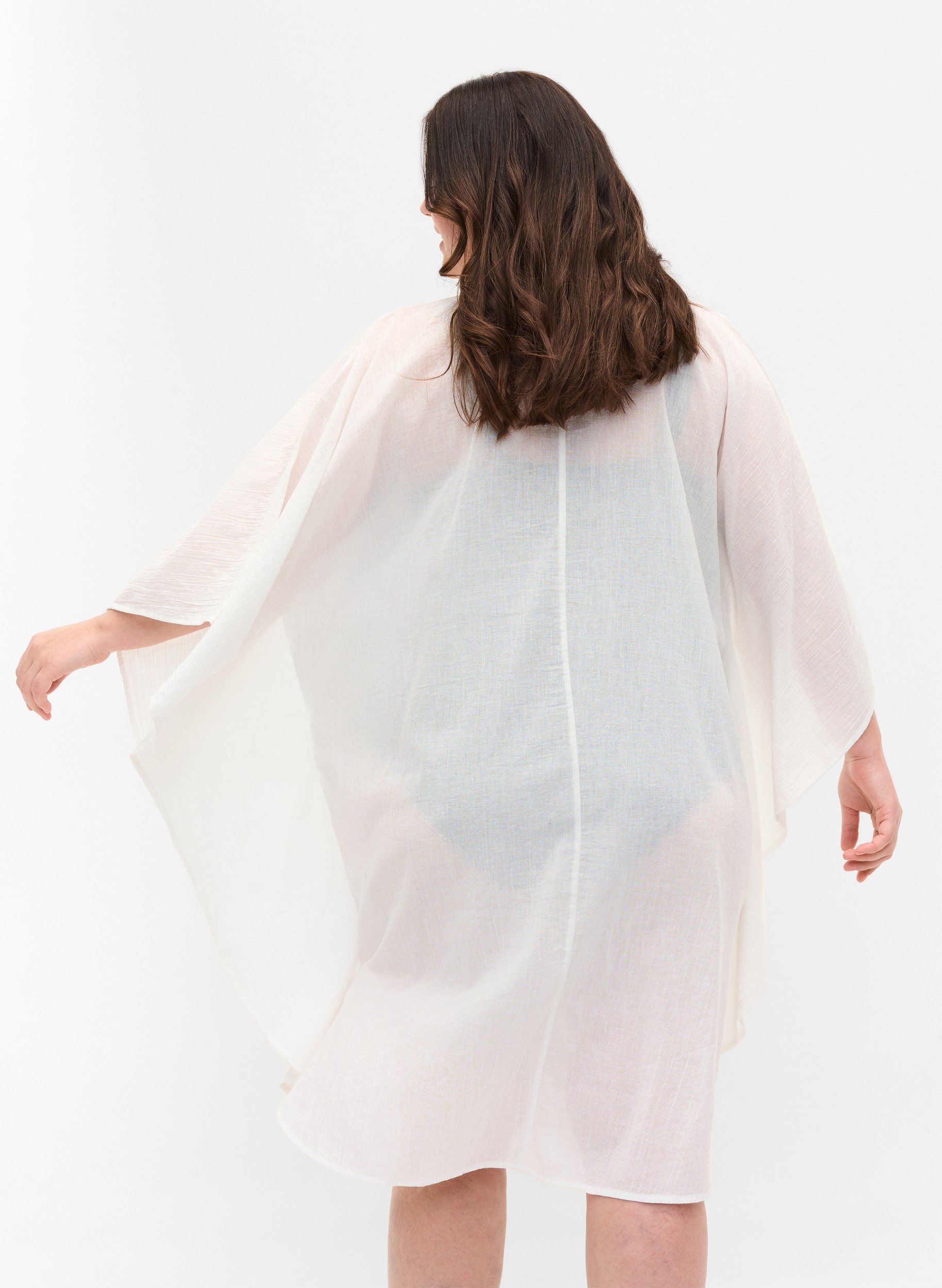 Strandkleid aus Baumwolle mit Knopfverschluss, Bright White, Model