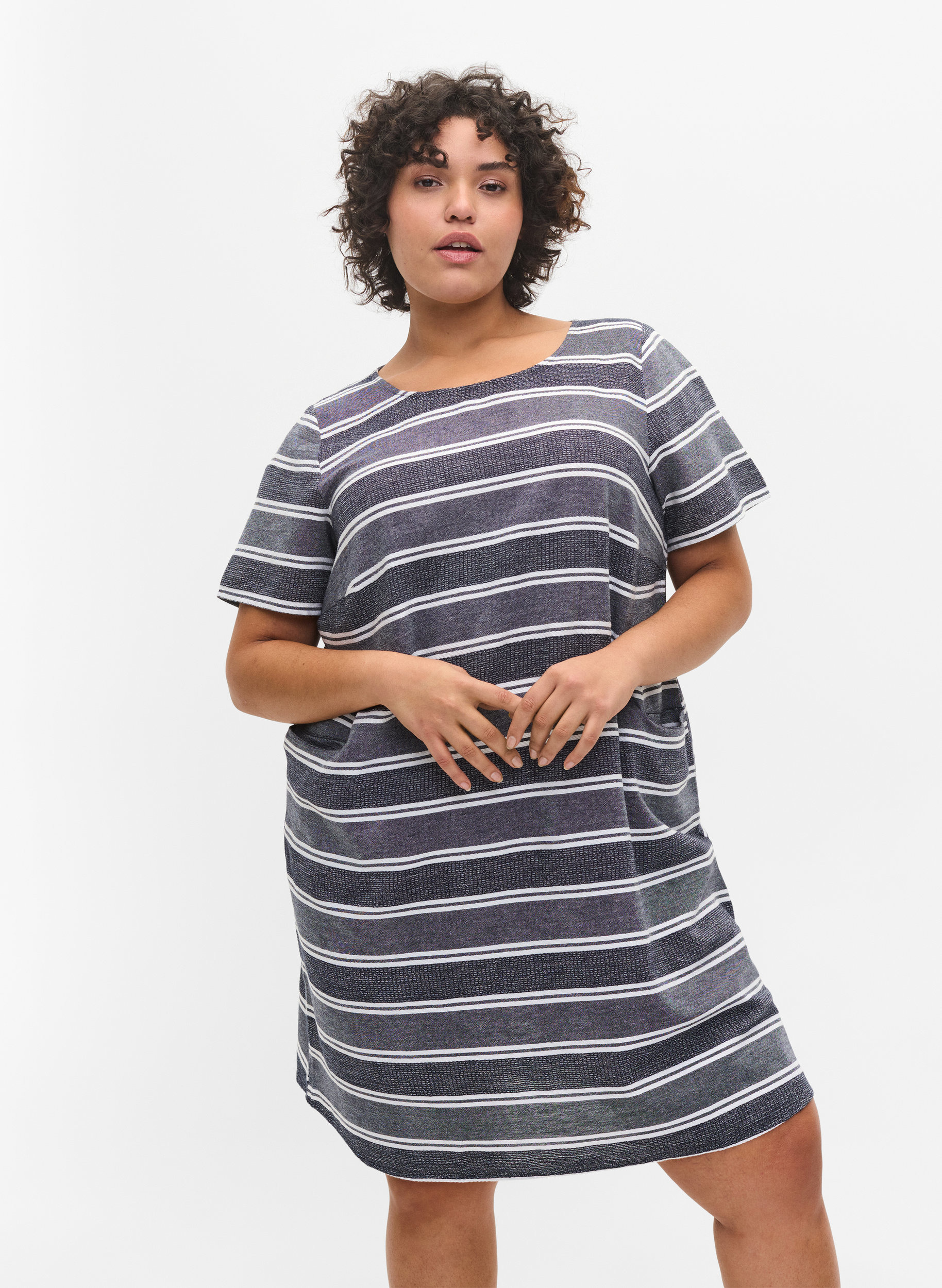 Gestreiftes Kleid mit kurzen Ärmel, Blue Stripe, Model image number 0
